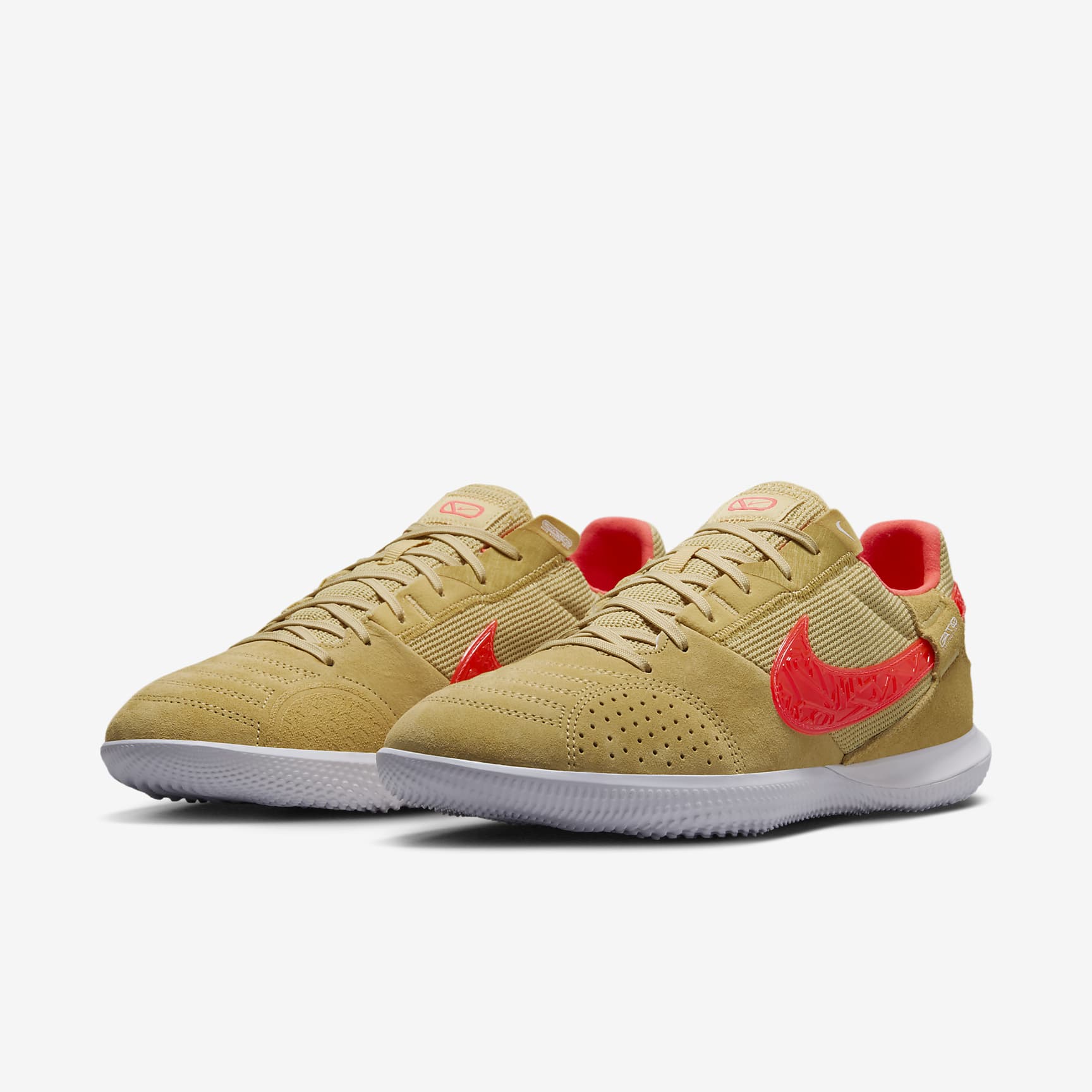 Nike Streetgato Low-Top Soccer Shoes