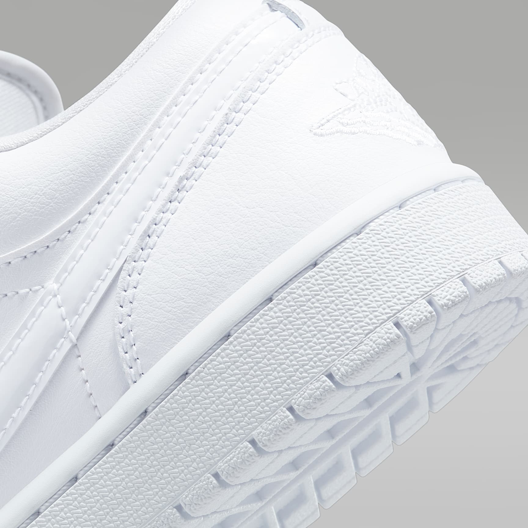 Air Jordan 1 Low Women's Shoes