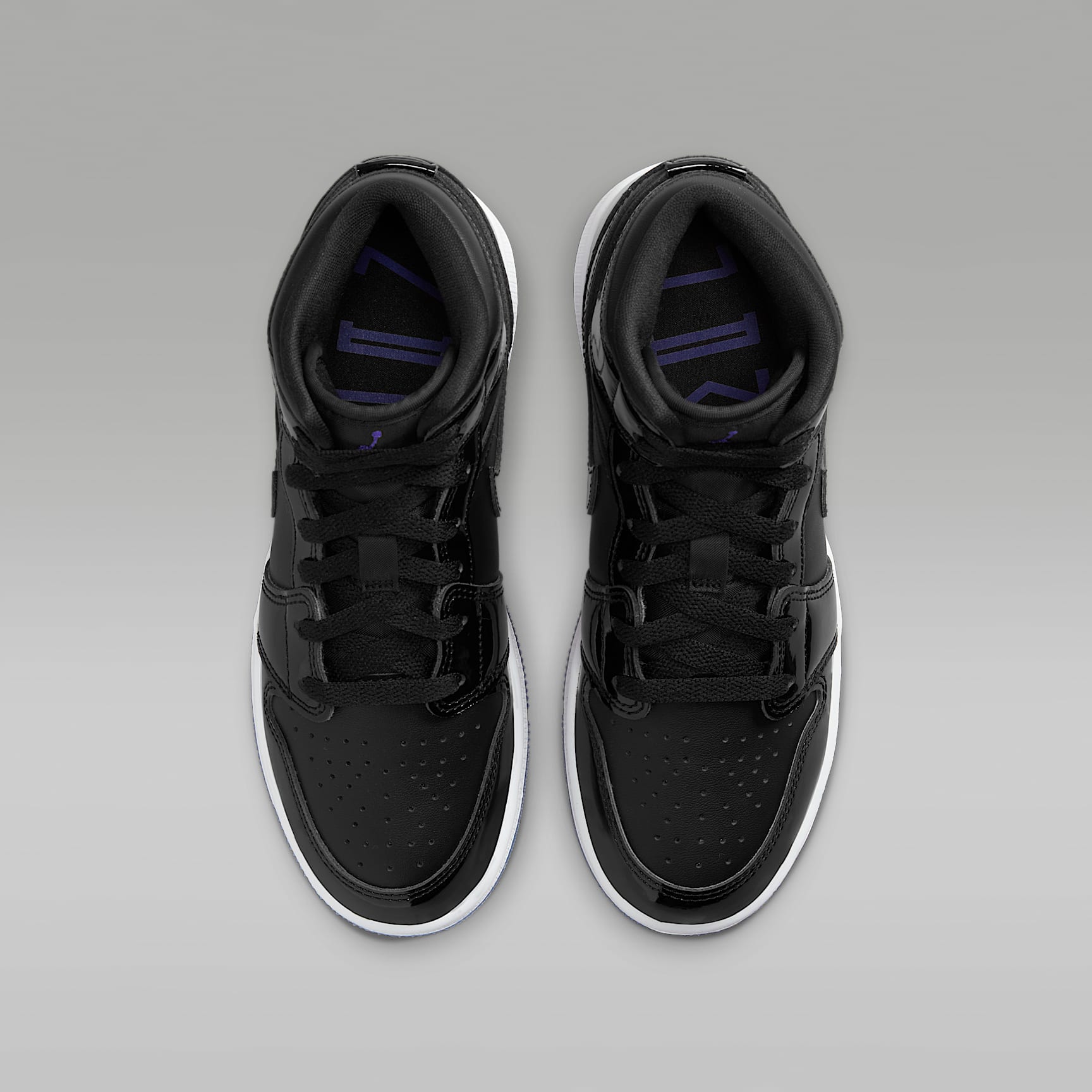 Air Jordan 1 Mid SE Big Kids' Shoes