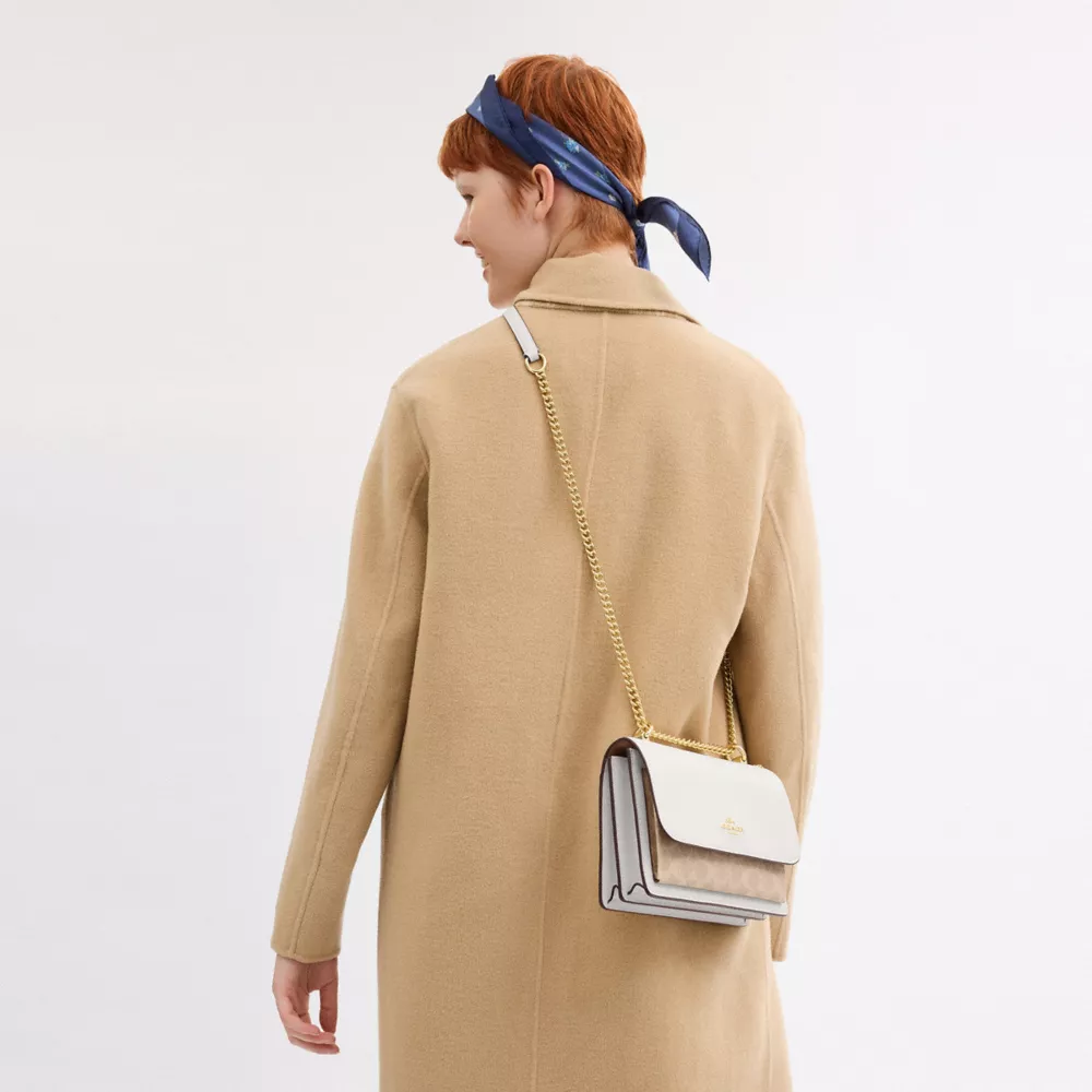 Сумка COACH Klare Crossbody Bag In Signature Canvas