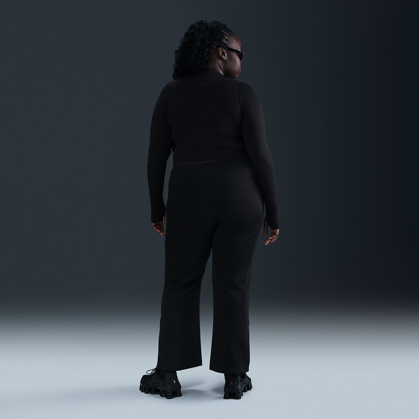 Nike Sportswear Windrunner Women's Mid-Rise Slim Knit Pants (Plus Size)