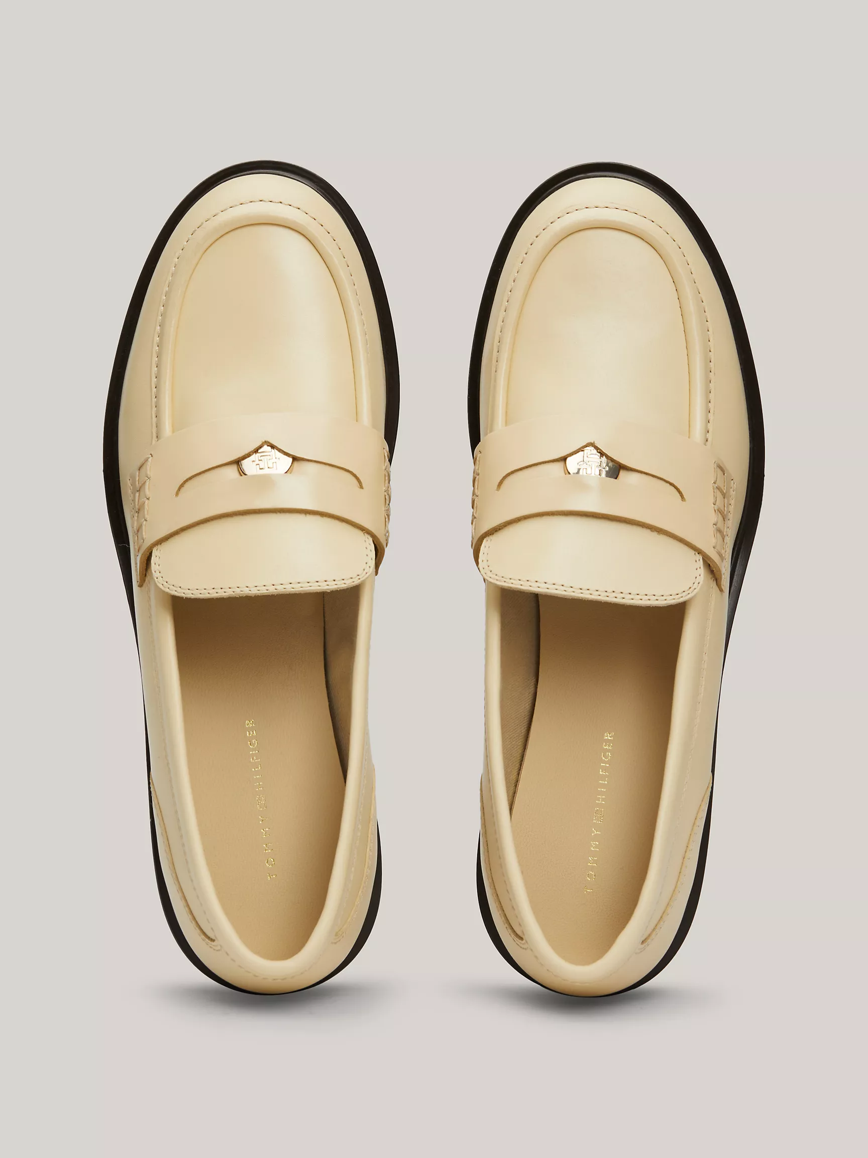 Женская обувь Tommy Hilfiger, Кожаные лоферы с логотипом TH