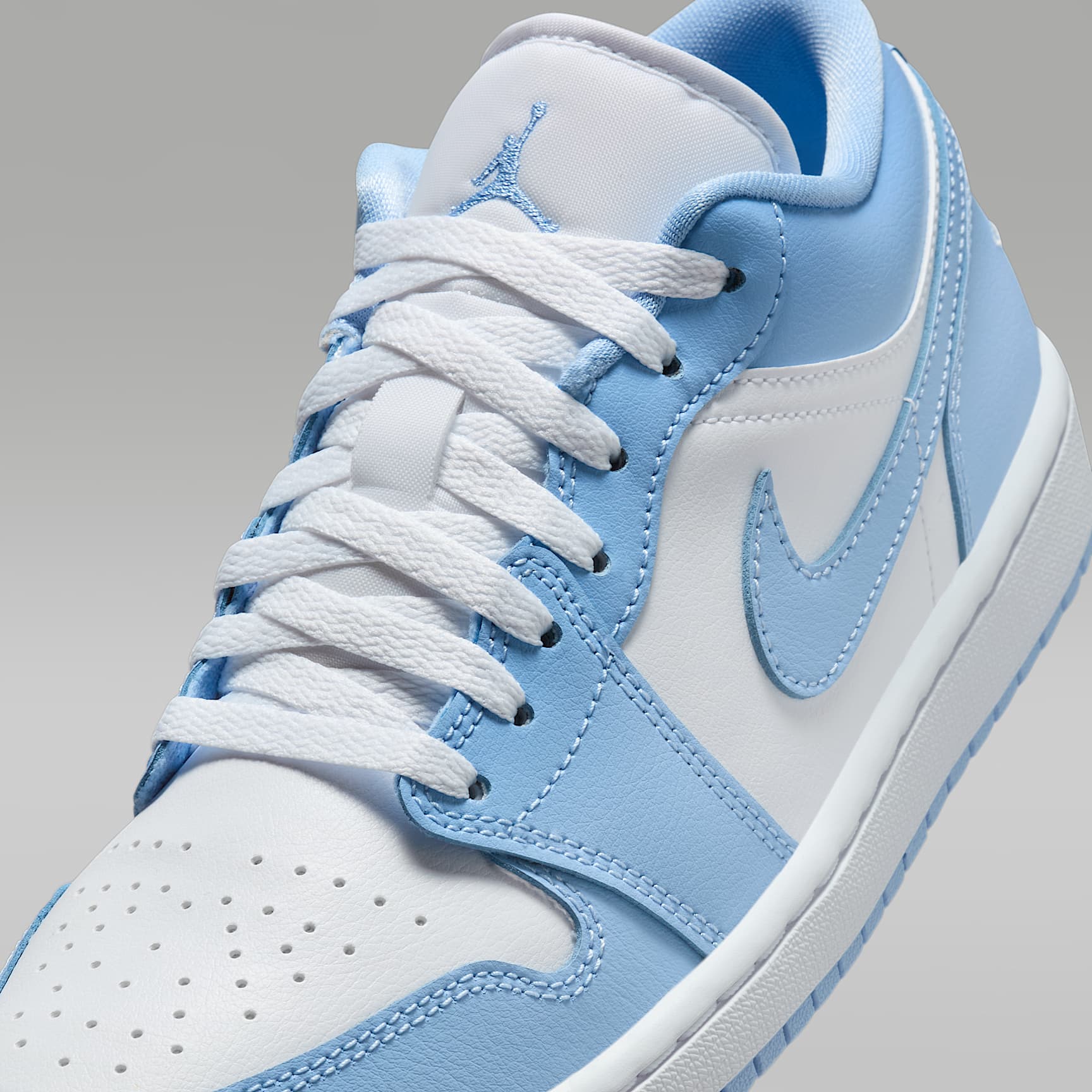 Air Jordan 1 Low Women's Shoes
