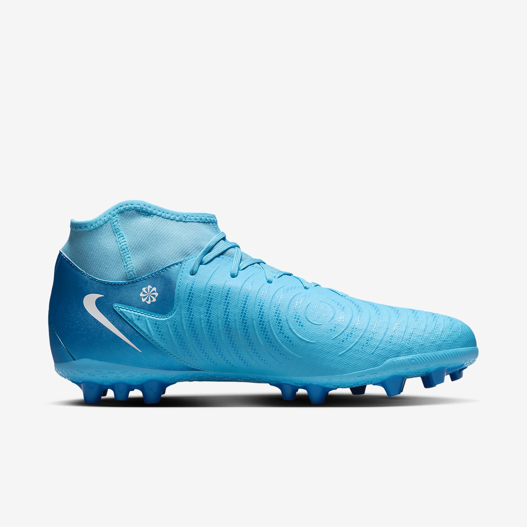 Nike Phantom Luna 2 Academy AG High-Top Soccer Cleats