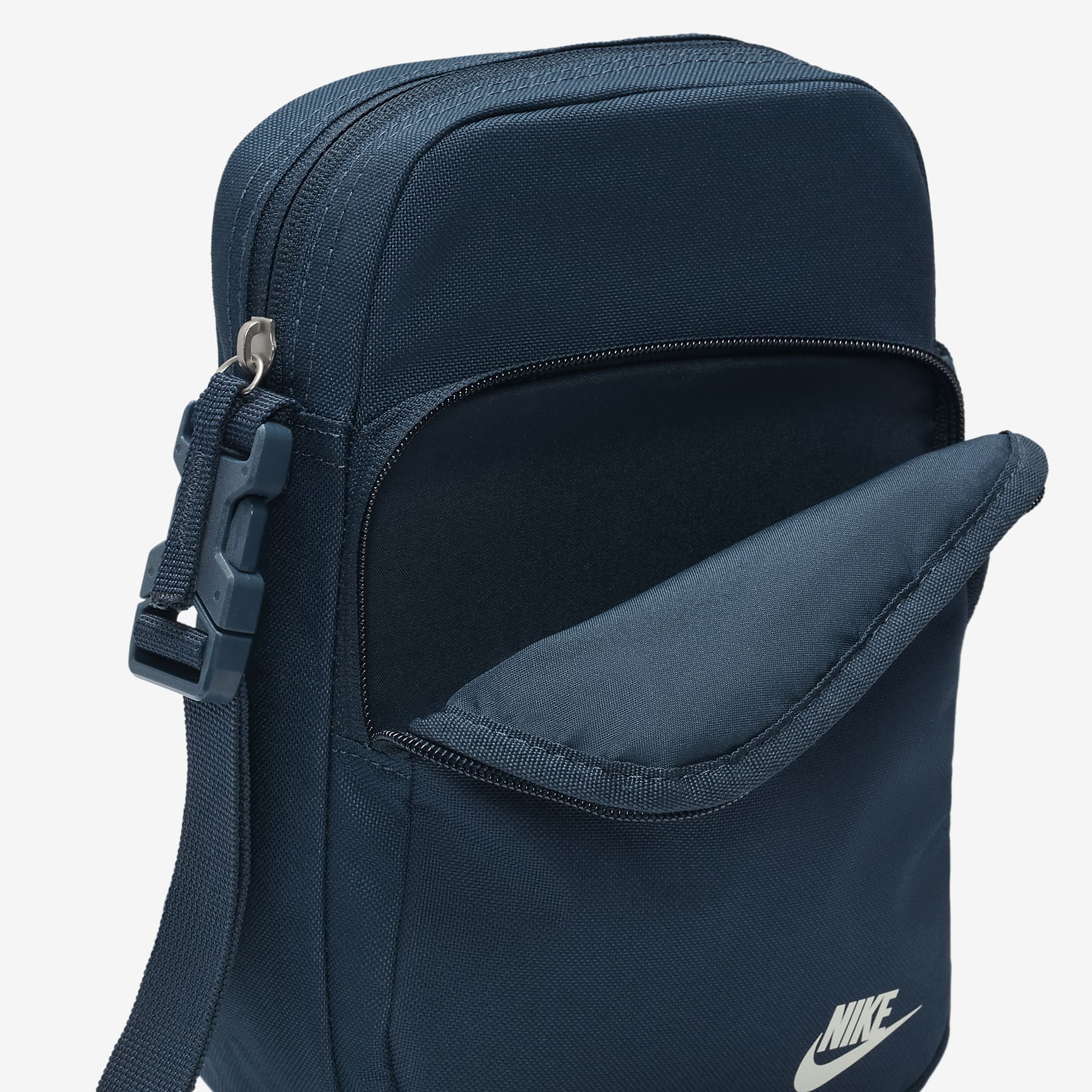 Nike Heritage Crossbody Bag (4L)