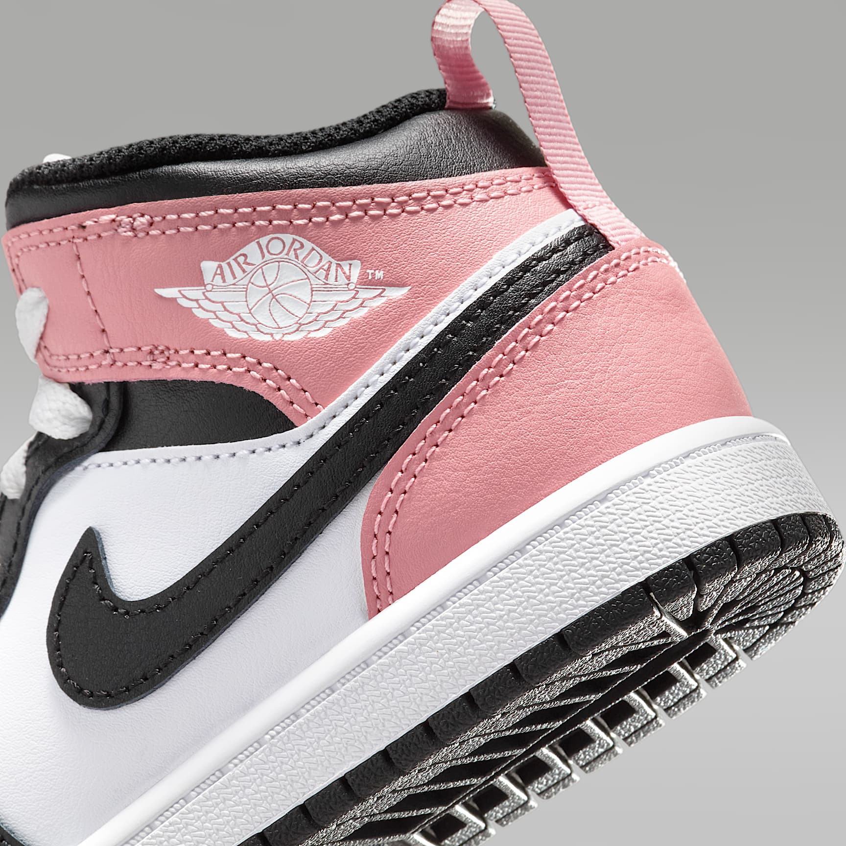 Jordan 1 Mid Little Kids' Shoes