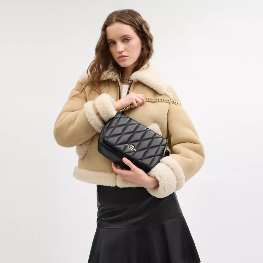 Сумка COACH Quinn Bag With Quilting