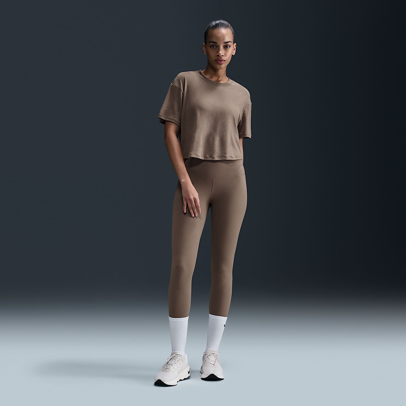 Nike One Relaxed Women's Dri-FIT Cropped Short-Sleeve Top