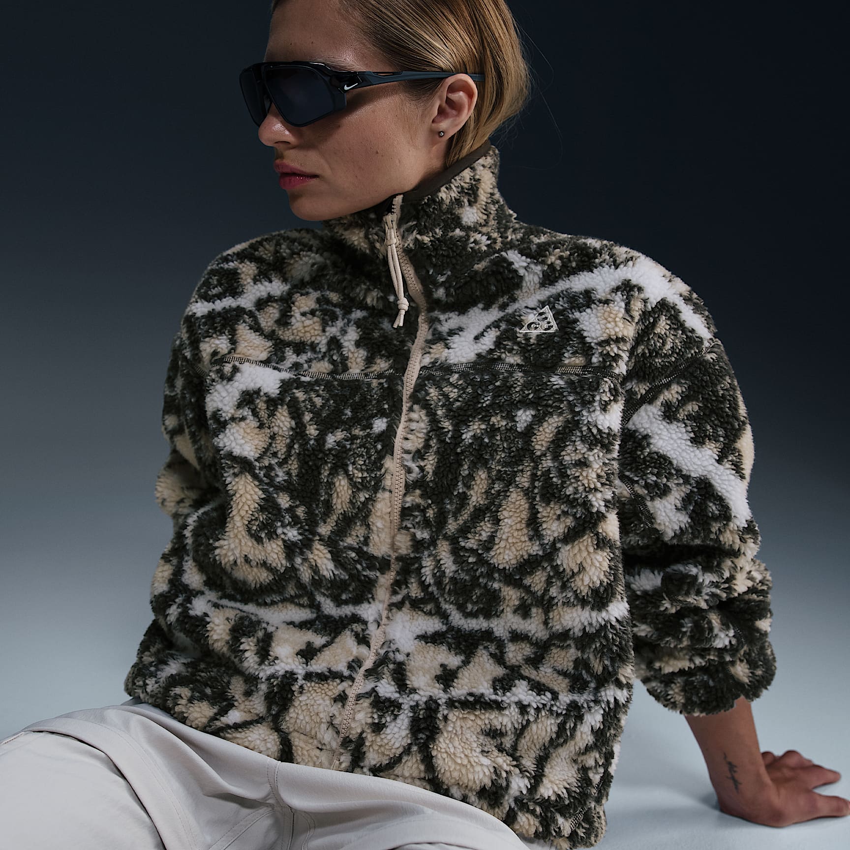 Nike ACG "Canwell Glacier" Women's Therma-FIT ADV Windproof Full-Zip Fleece Jacket