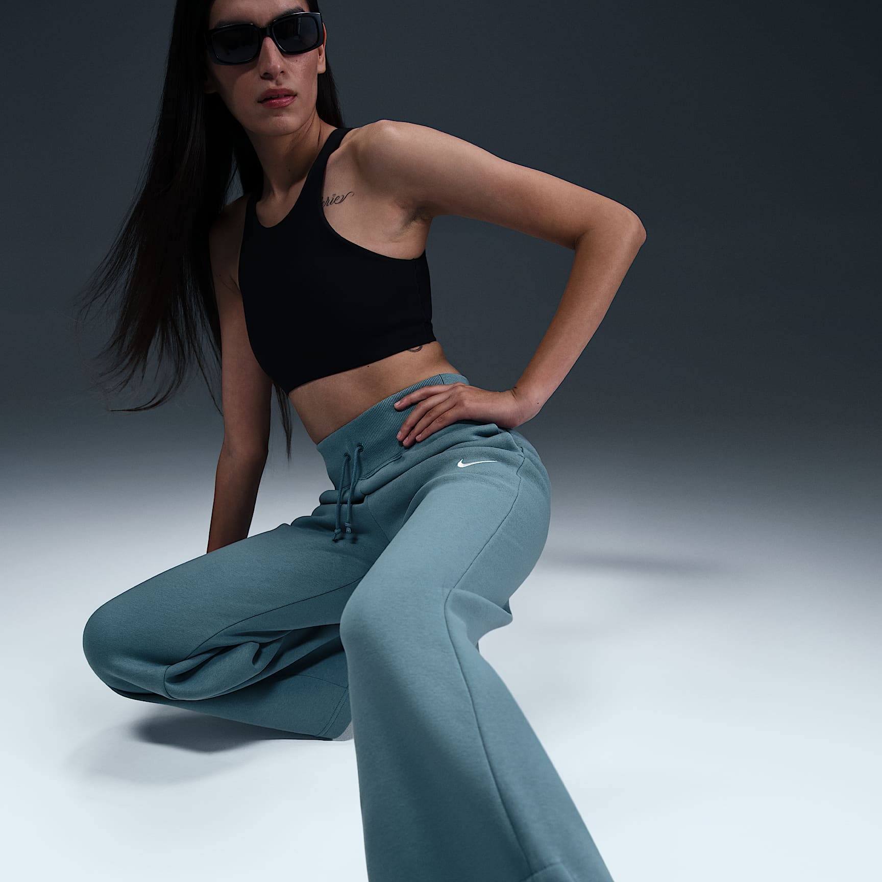 Nike Sportswear Phoenix Fleece Women's High-Waisted Wide-Leg Sweatpants
