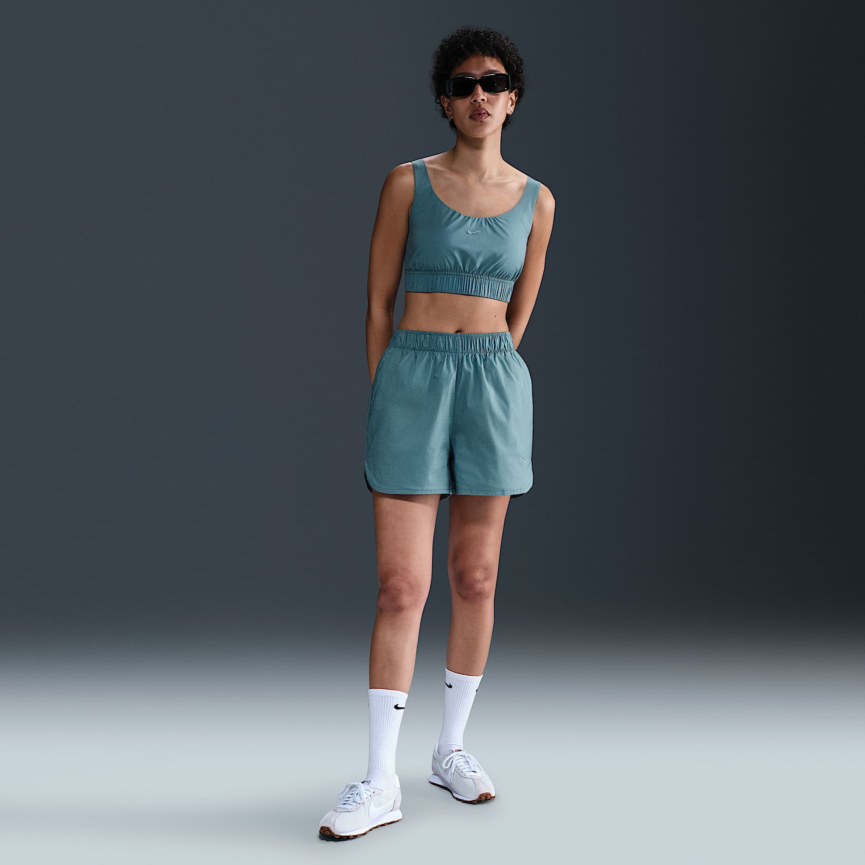 Nike Sportswear Chill Poplin Women's Slim Cropped Tank Top