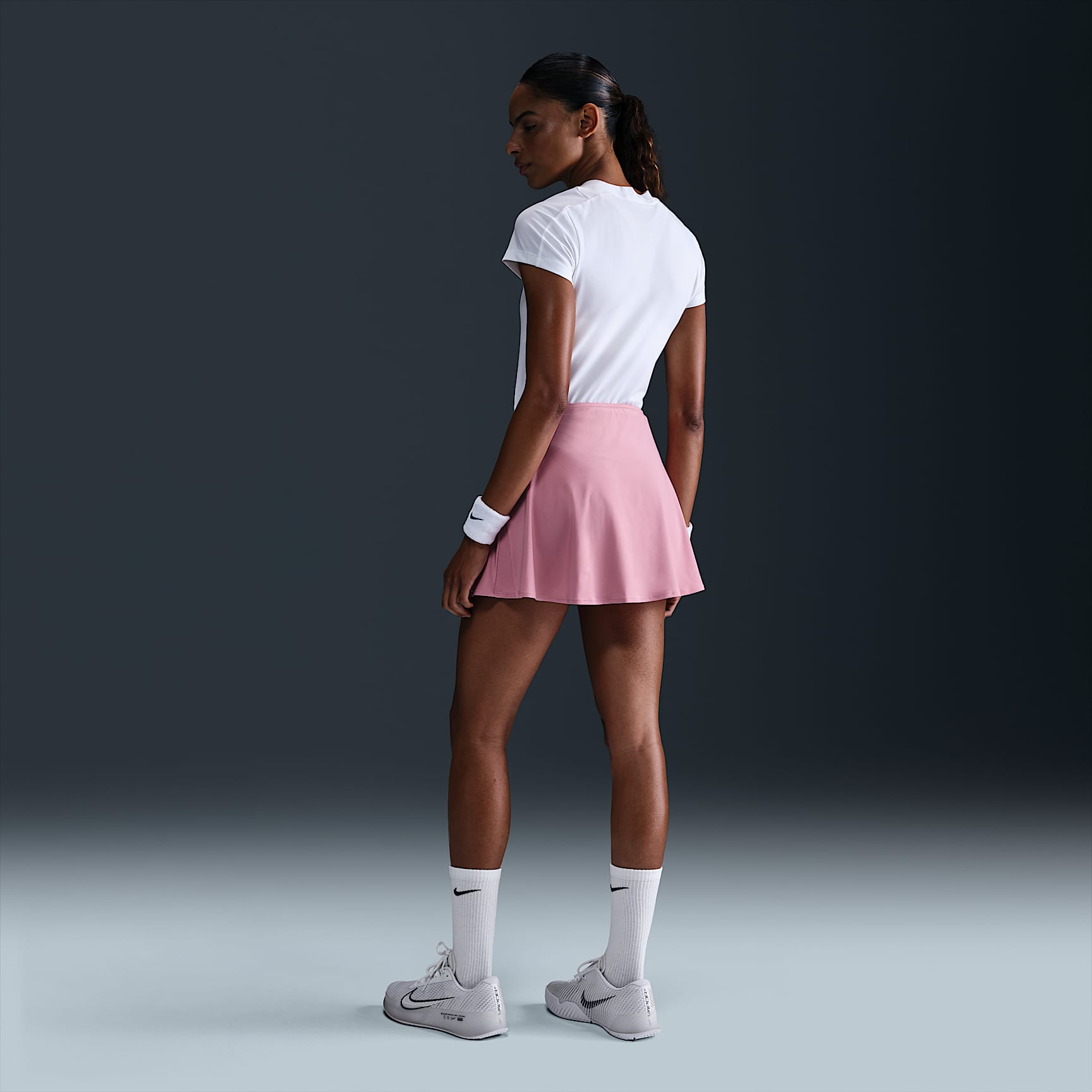 Nike Victory Women's Dri-FIT Short Flouncy Tennis Skirt