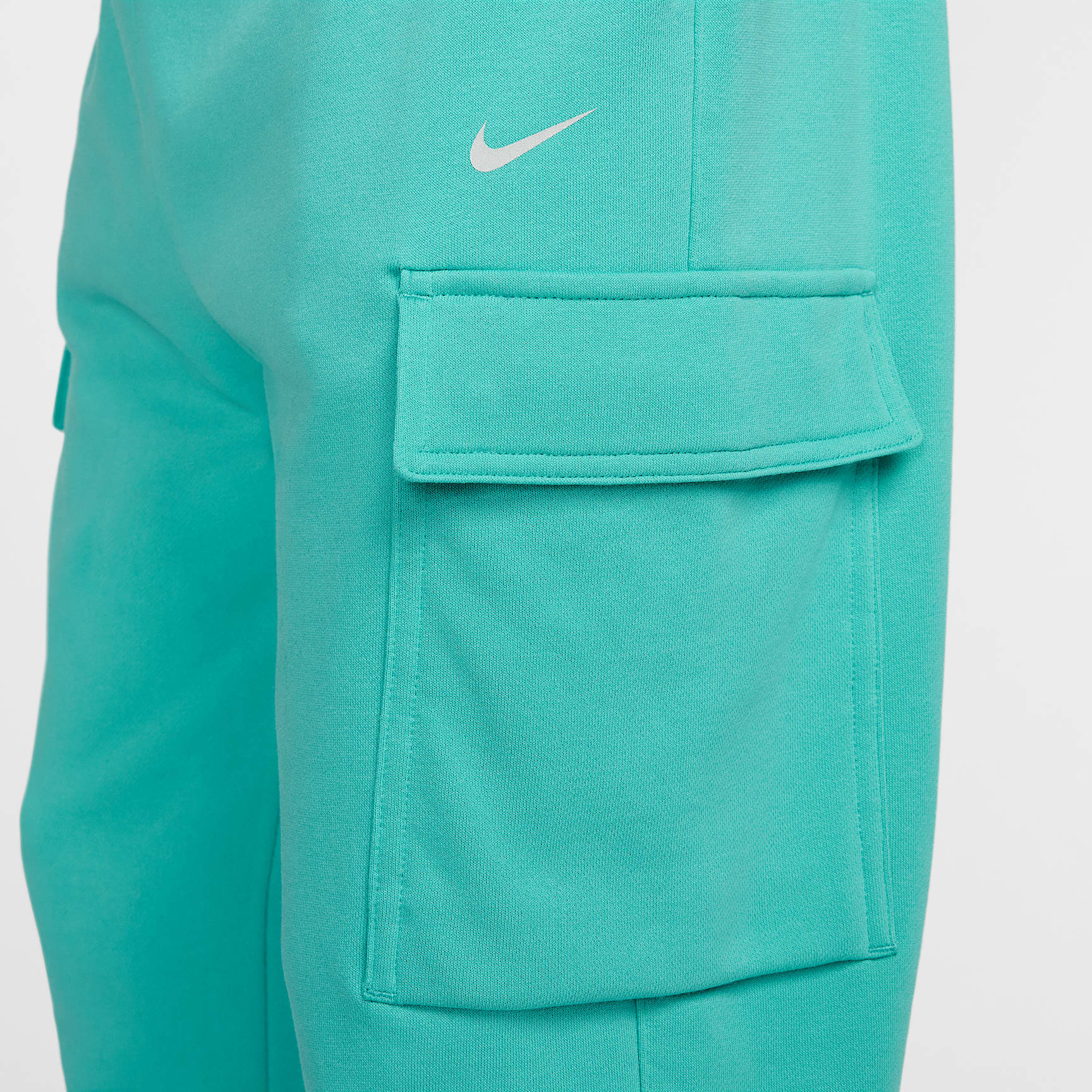 Liverpool FC Club Men's Nike Soccer French Terry Cargo Pant