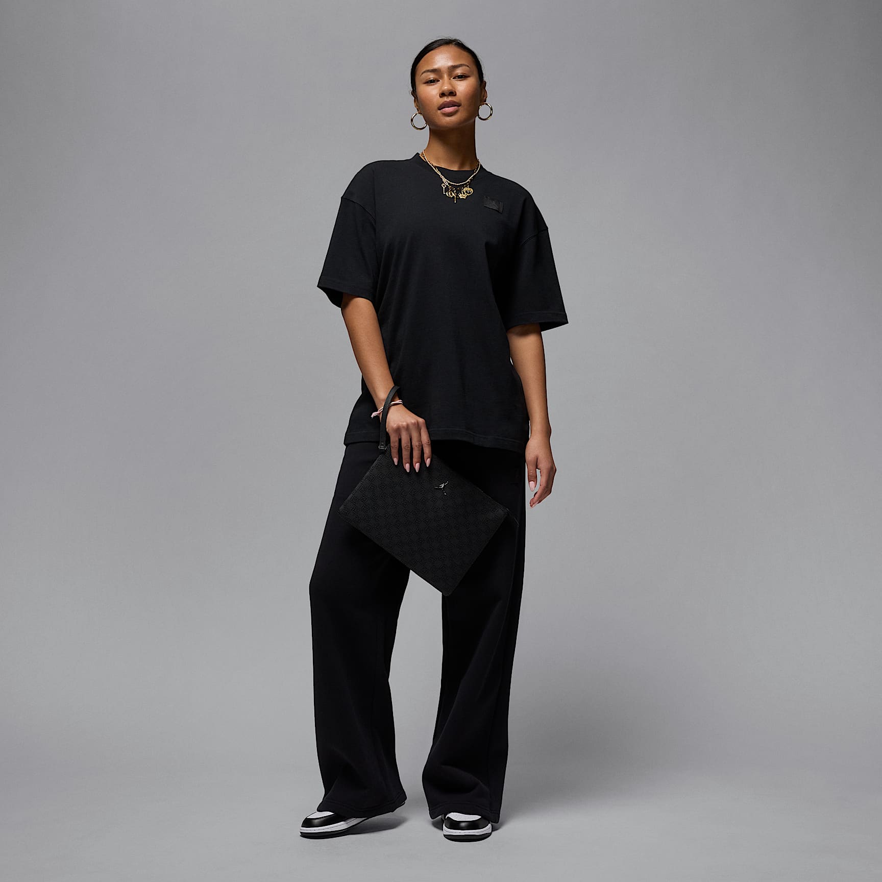 Jordan Flight Essentials Women's Oversized T-Shirt