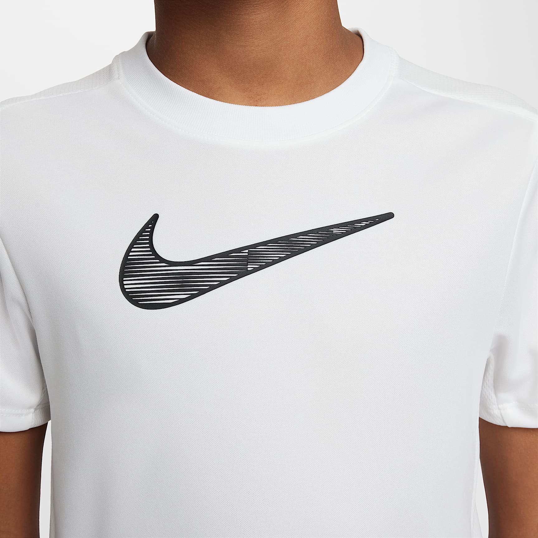 Nike Trophy23 Big Kids' Dri-FIT Short-Sleeve Top
