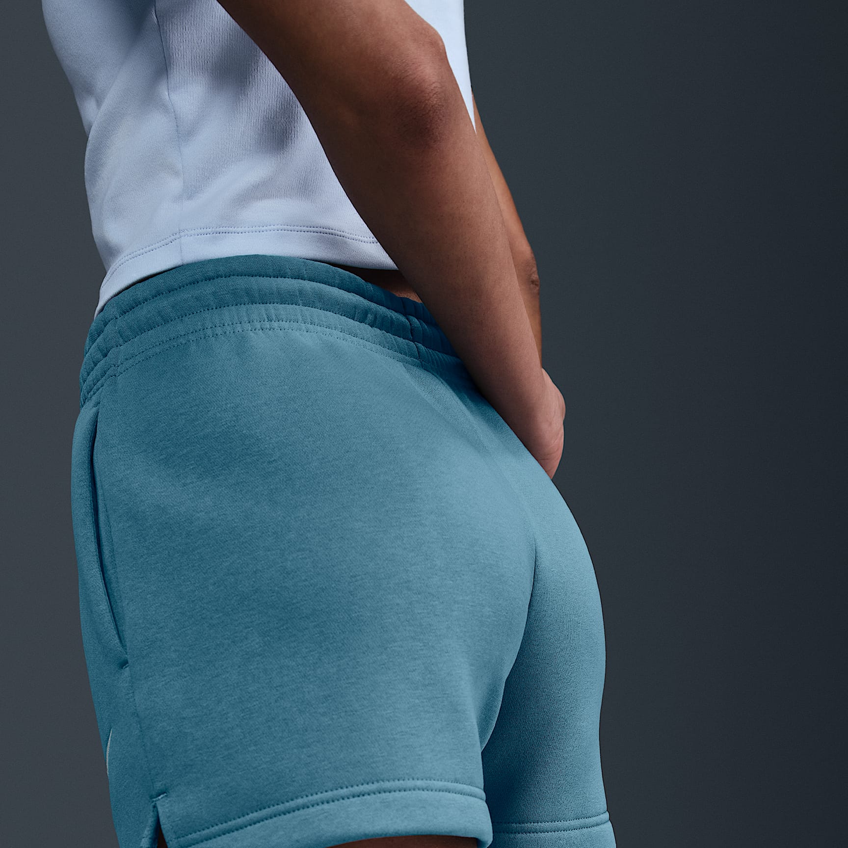 Nike Sportswear Phoenix Fleece Women's Mid-Rise 4" Shorts