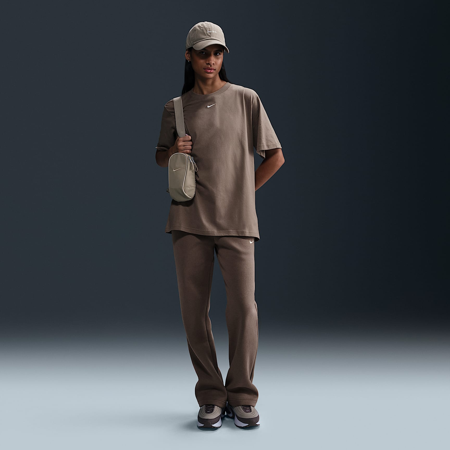 Nike Sportswear Essential Women's T-Shirt