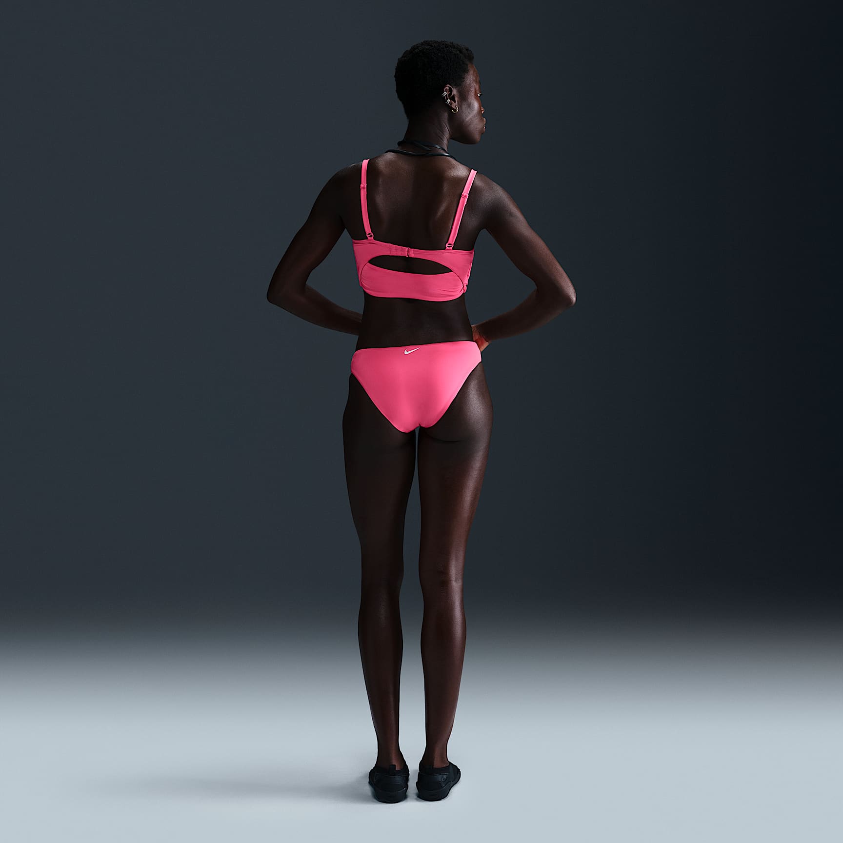 Nike Swim Essential Women's V-Neck Midkini