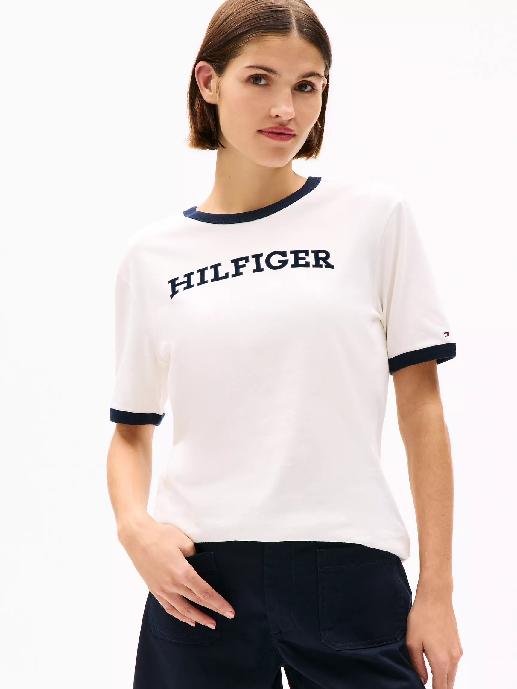Женская футболка Tommy Hilfiger, Футболка с бархатным монограммным логотипом