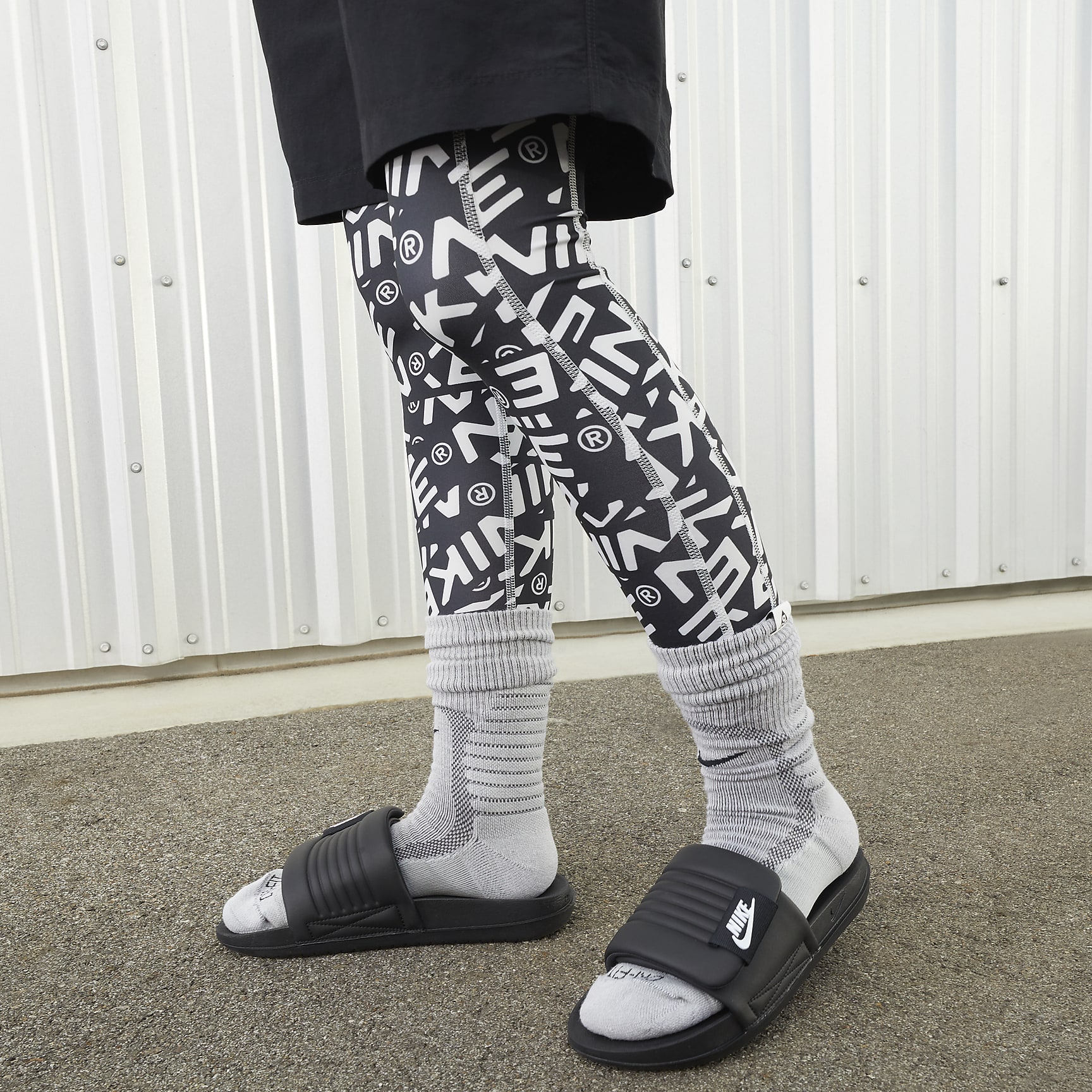 Nike Offcourt Adjust Women's Slides