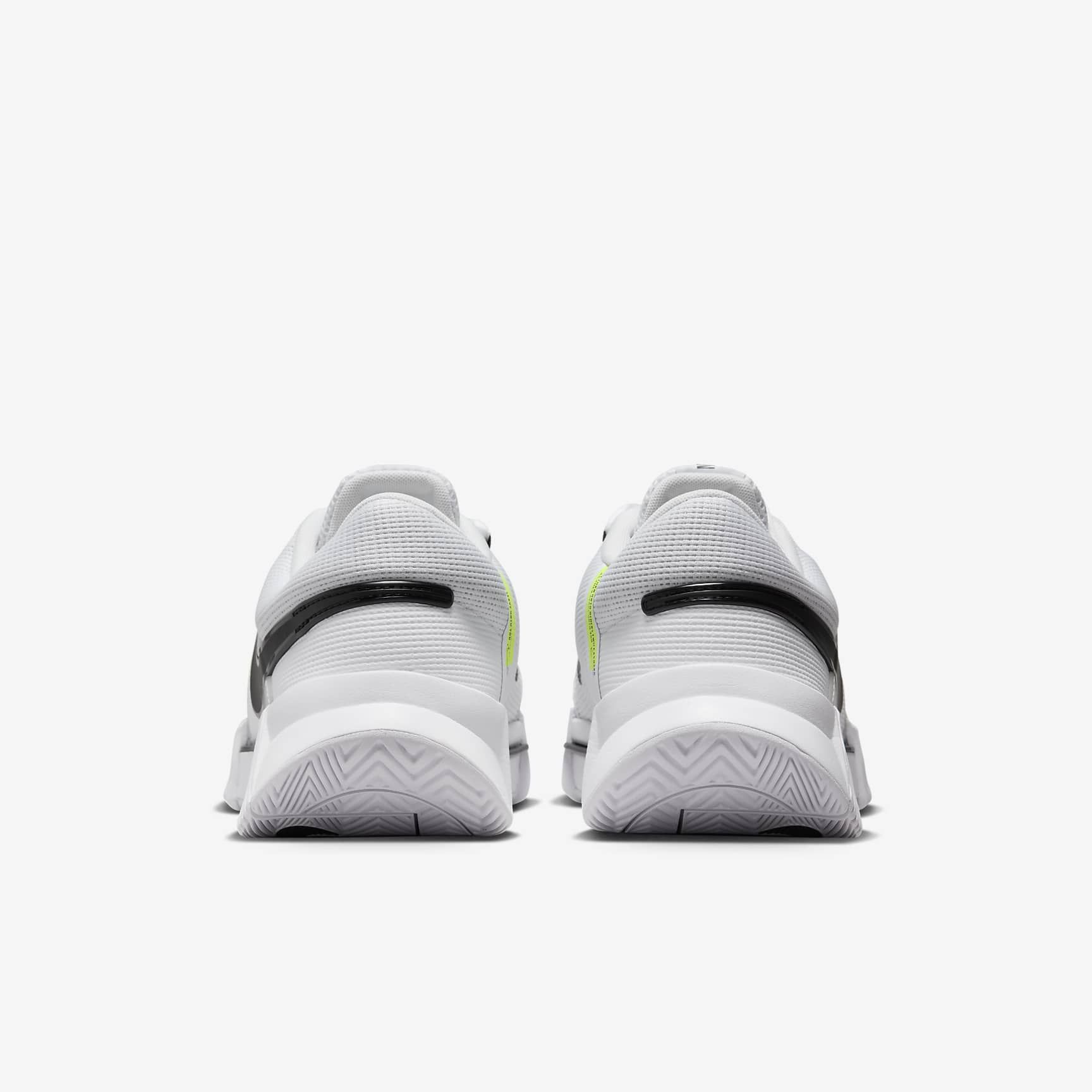 Nike Zoom GP Challenge 1 Men's Hard Court Tennis Shoes