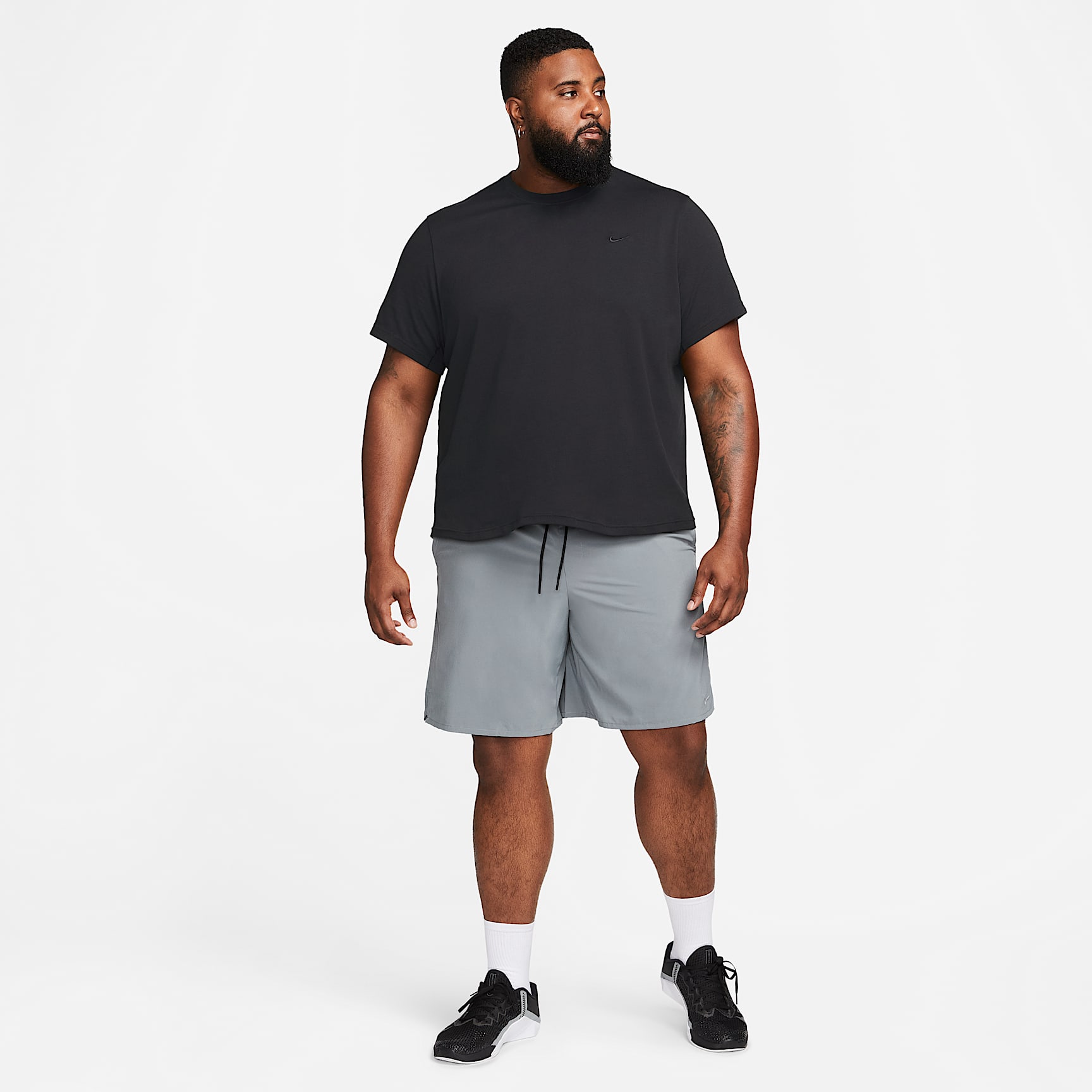 Nike Primary Men's Dri-FIT Short-Sleeve Versatile Top