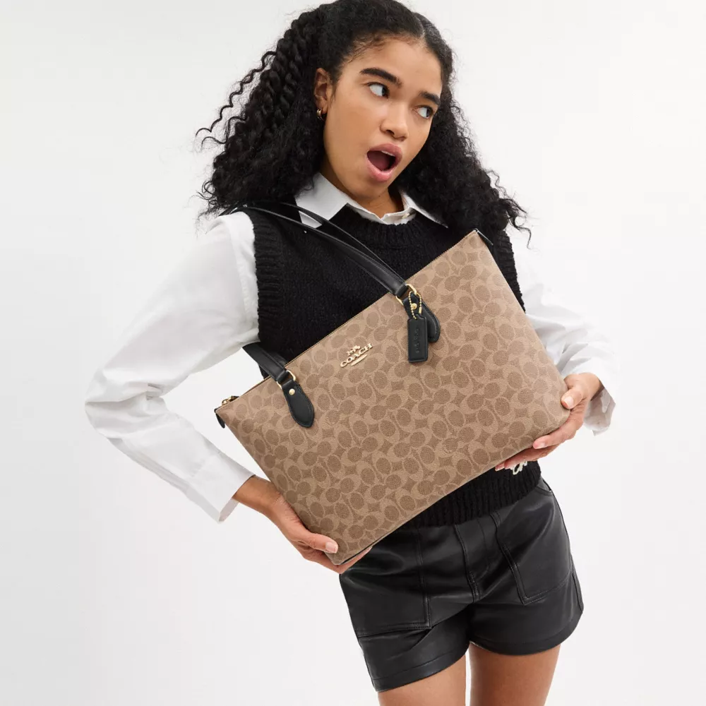 Сумка COACH Gallery Tote Bag In Signature Canvas