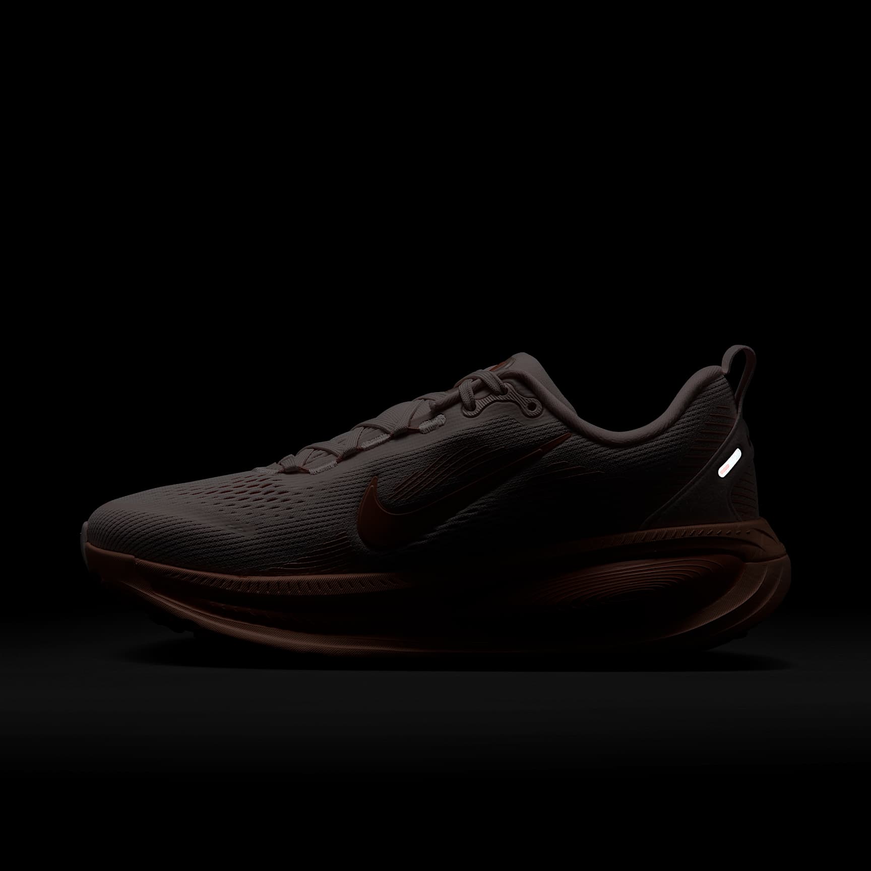 Nike Vomero 18 Women's Road Running Shoes