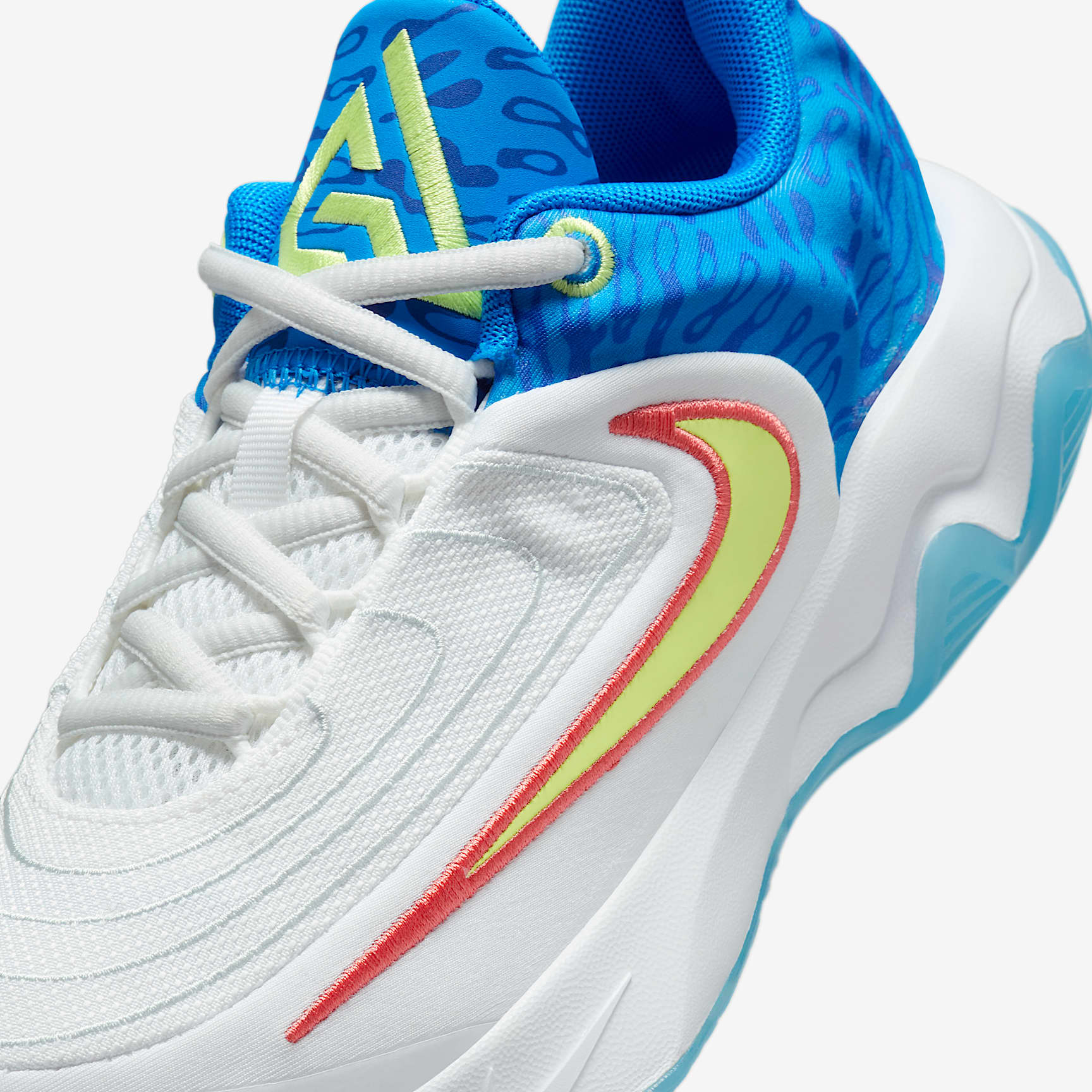 Giannis Immortality 4 SE Big Kids' Basketball Shoes