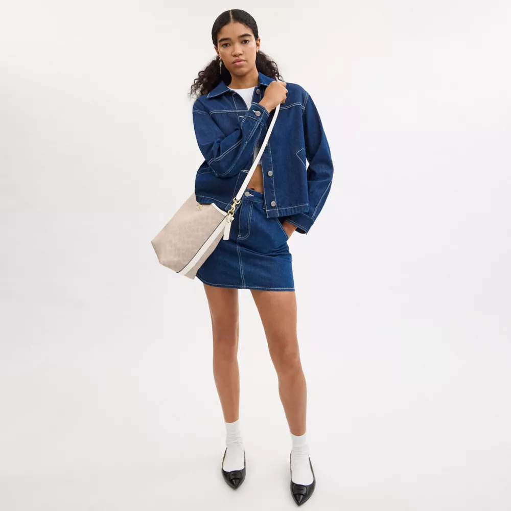 Сумка COACH City Large Bucket Bag In Signature Canvas
