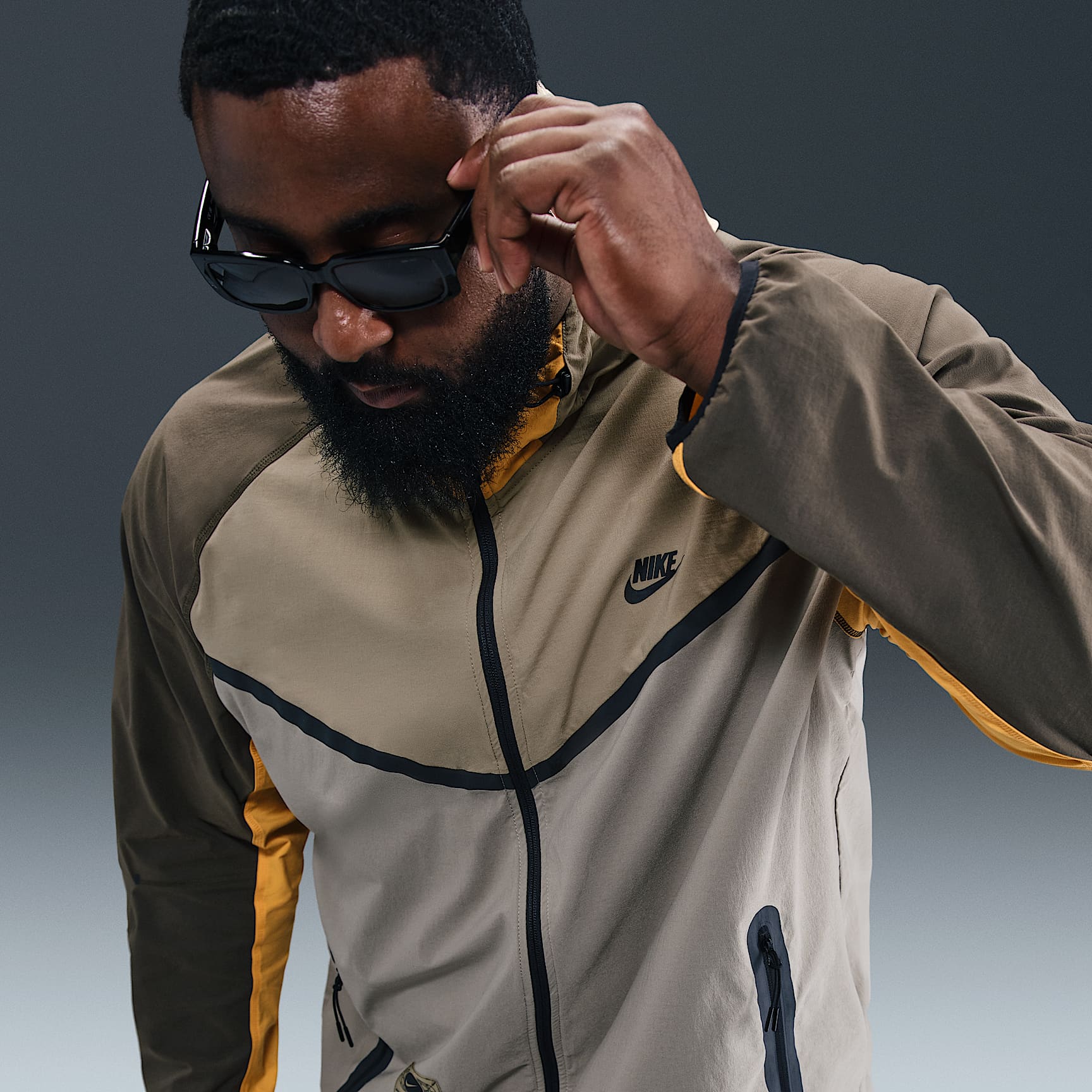 Nike Tech Men's Woven Windrunner Full-Zip Jacket