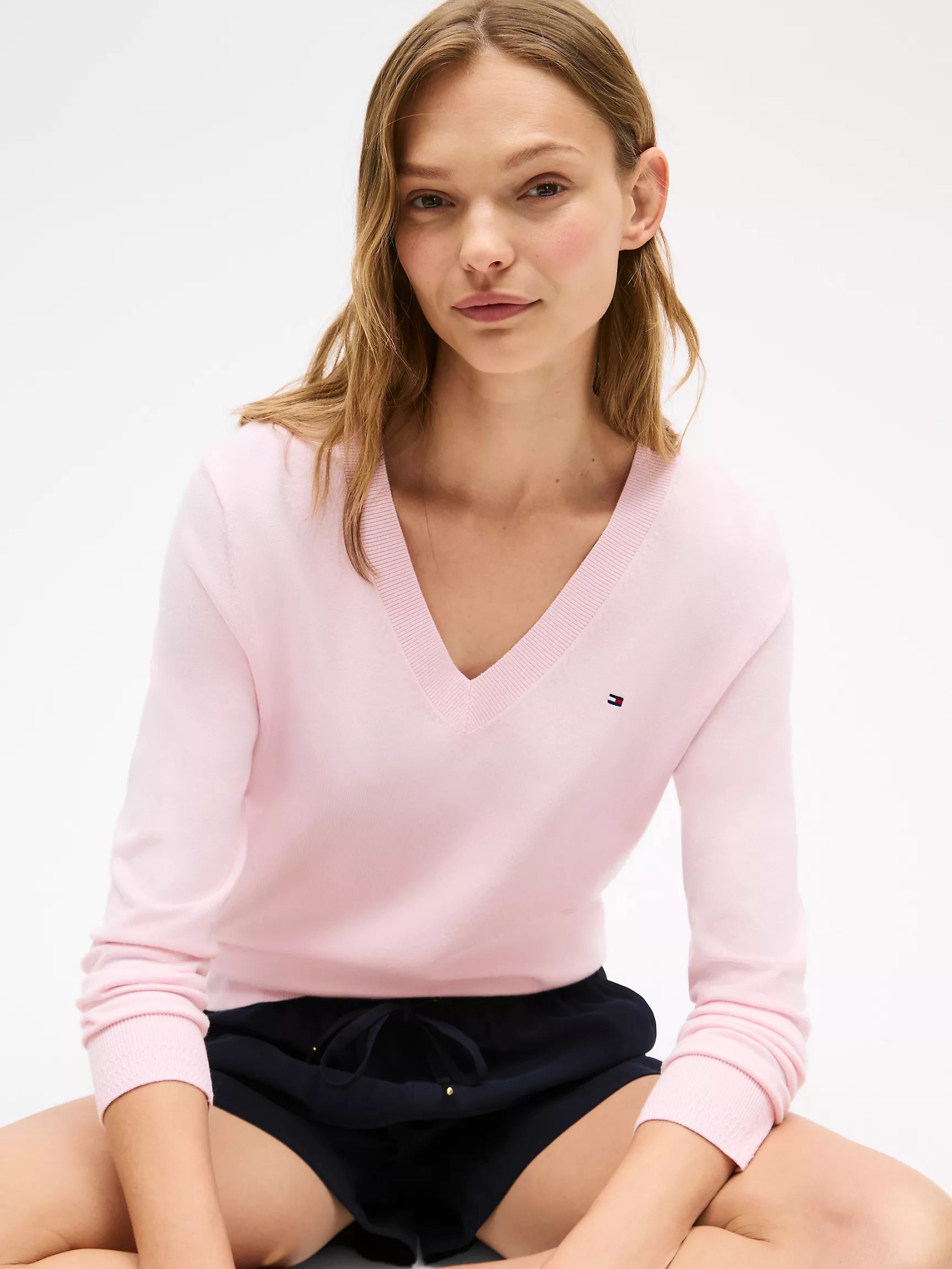 Женский свитер Tommy Hilfiger, Вязаный свитер с V-образным вырезом из вискозной смеси