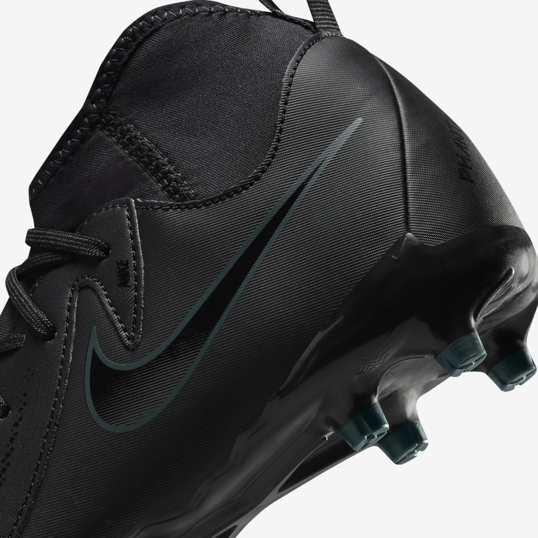 Nike Jr. Phantom Luna 2 Academy Little/Big Kids' MG Soccer Cleats