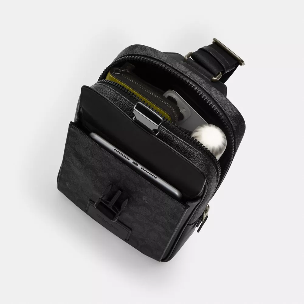 Сумка COACH Track Pack In Signature Canvas