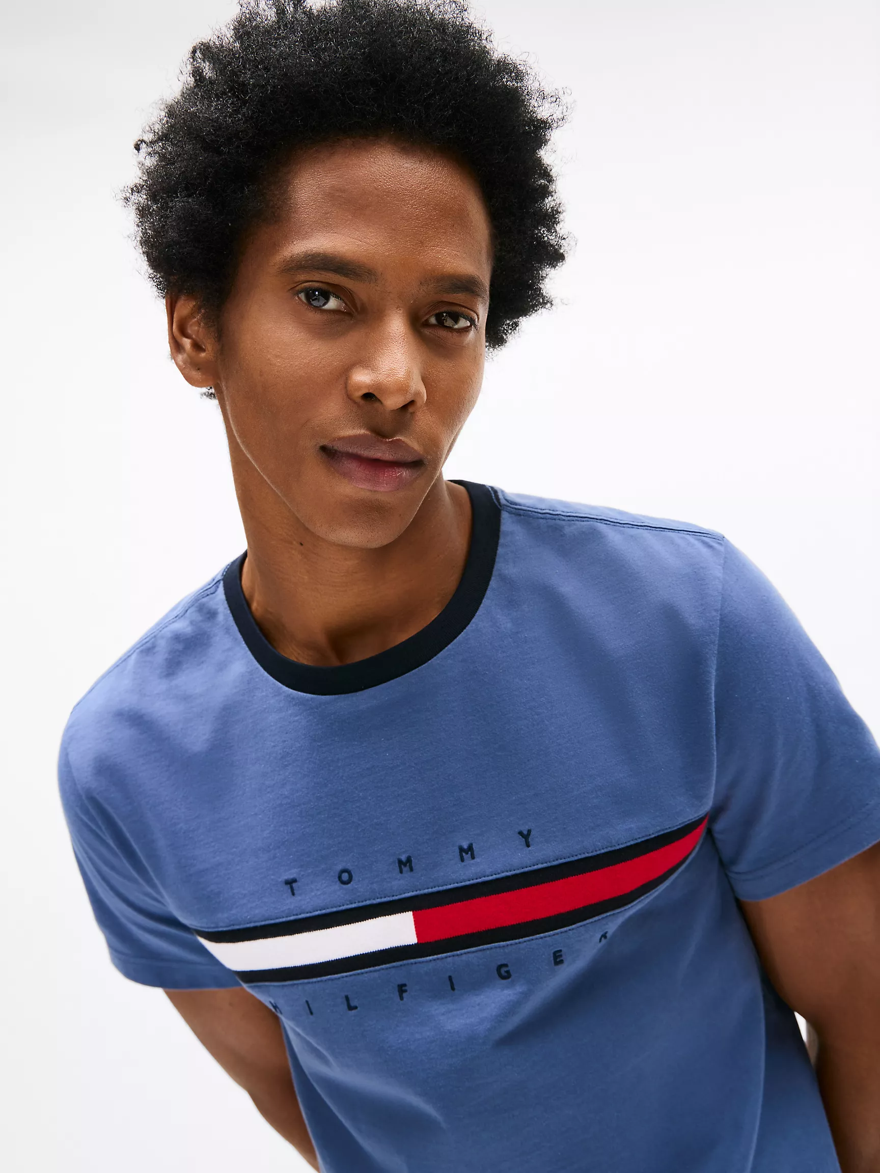 Мужская футболка Tommy Hilfiger, Футболка с вышитым логотипом флага