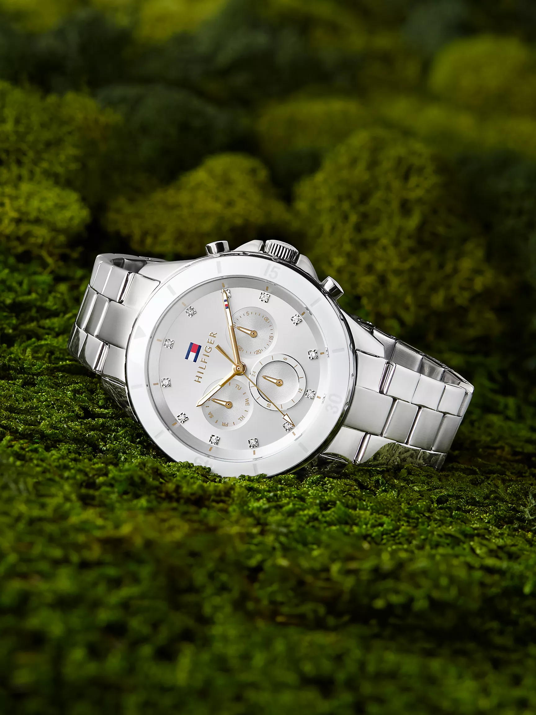 Женские часы Tommy Hilfiger, Часы с дополнительными циферблатами и белым безелем