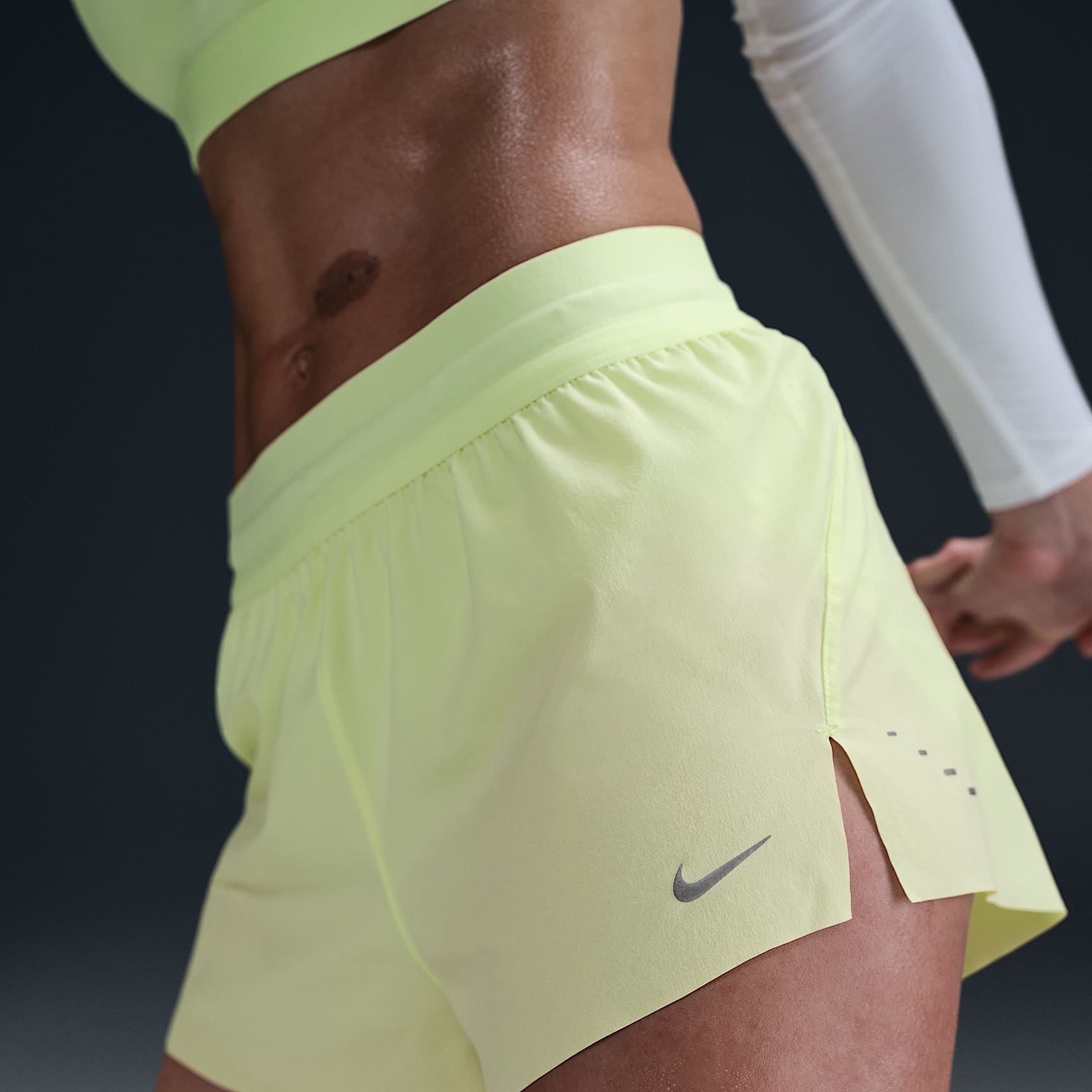 Nike Swift Women's Dri-FIT Mid-Rise 2.5" Brief-Lined Running Shorts