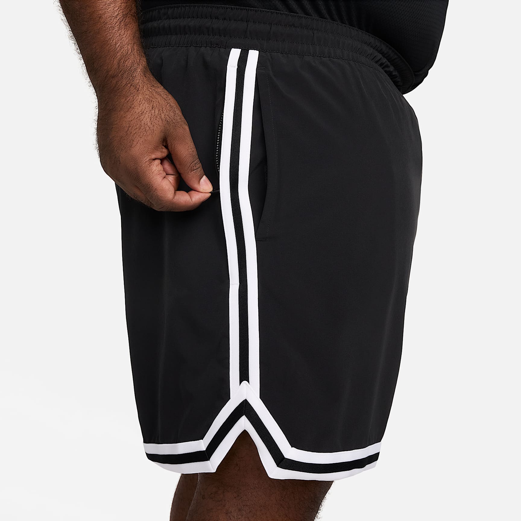 Nike DNA Men's Dri-FIT 6" UV Woven Basketball Shorts