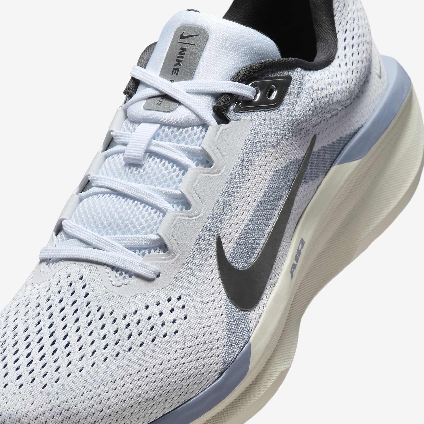 Nike Winflo 11 Men's Road Running Shoes
