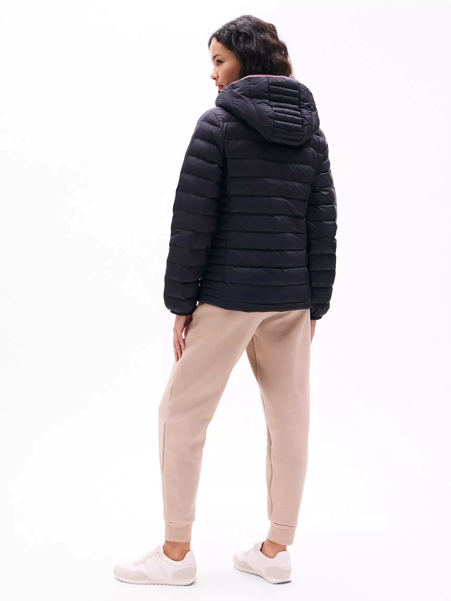 Женская куртка Tommy Hilfiger, Легкий пуховик с капюшоном