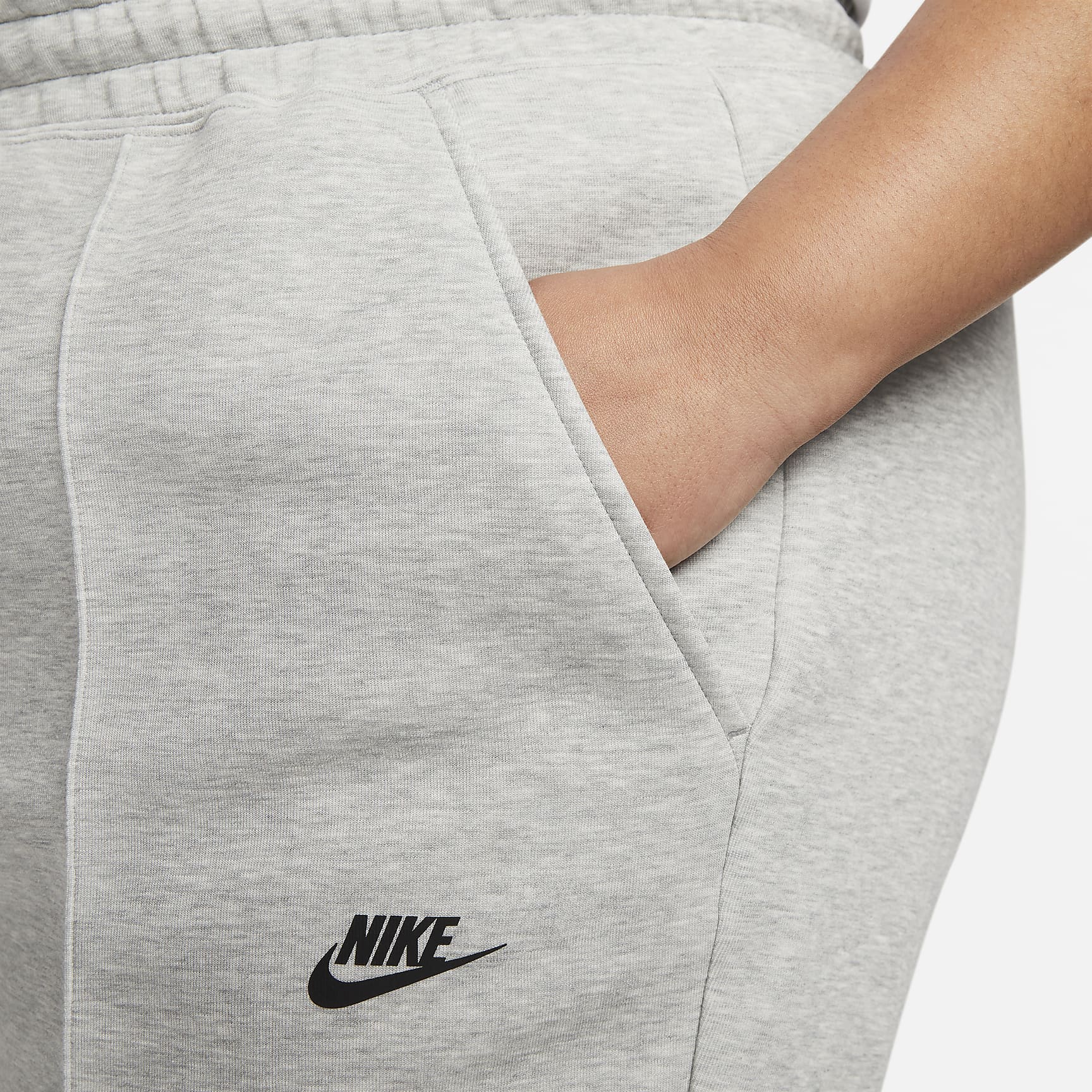 Nike Sportswear Tech Fleece Women's Mid-Rise Joggers (Plus Size)