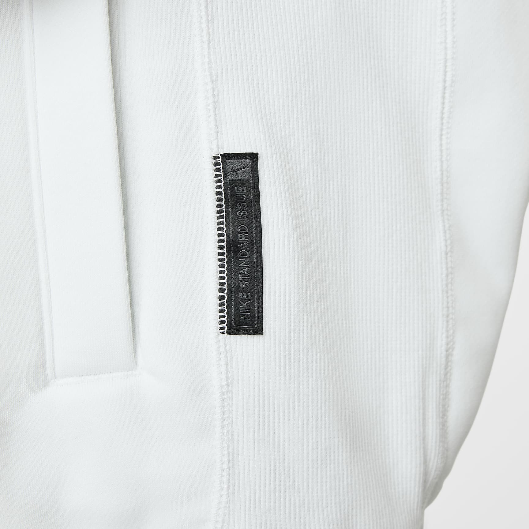 LeBron Standard Issue Men's Therma-FIT Basketball Jacket