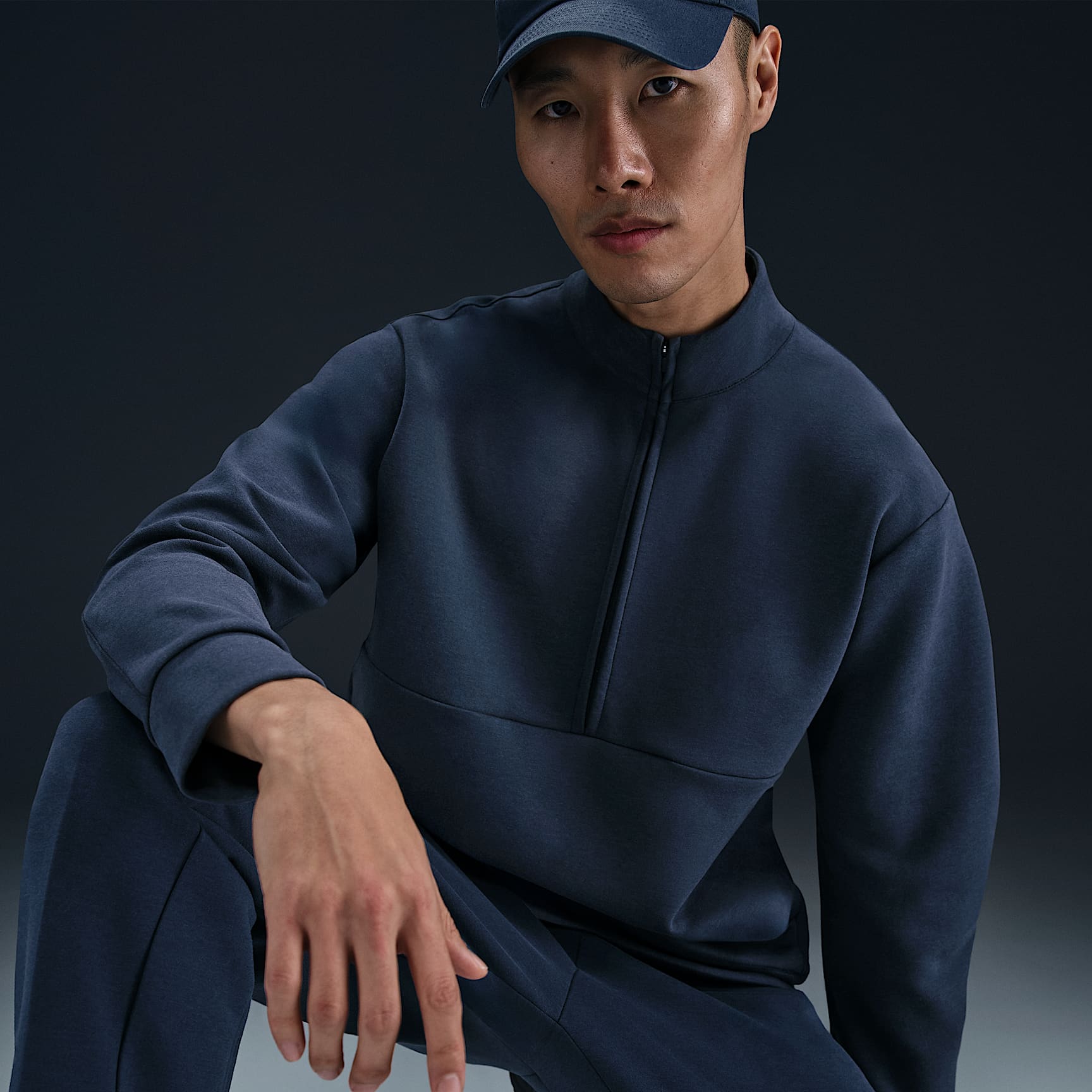 Nike 24.7 ImpossiblySoft Men's Dri-FIT 1/2-Zip Top