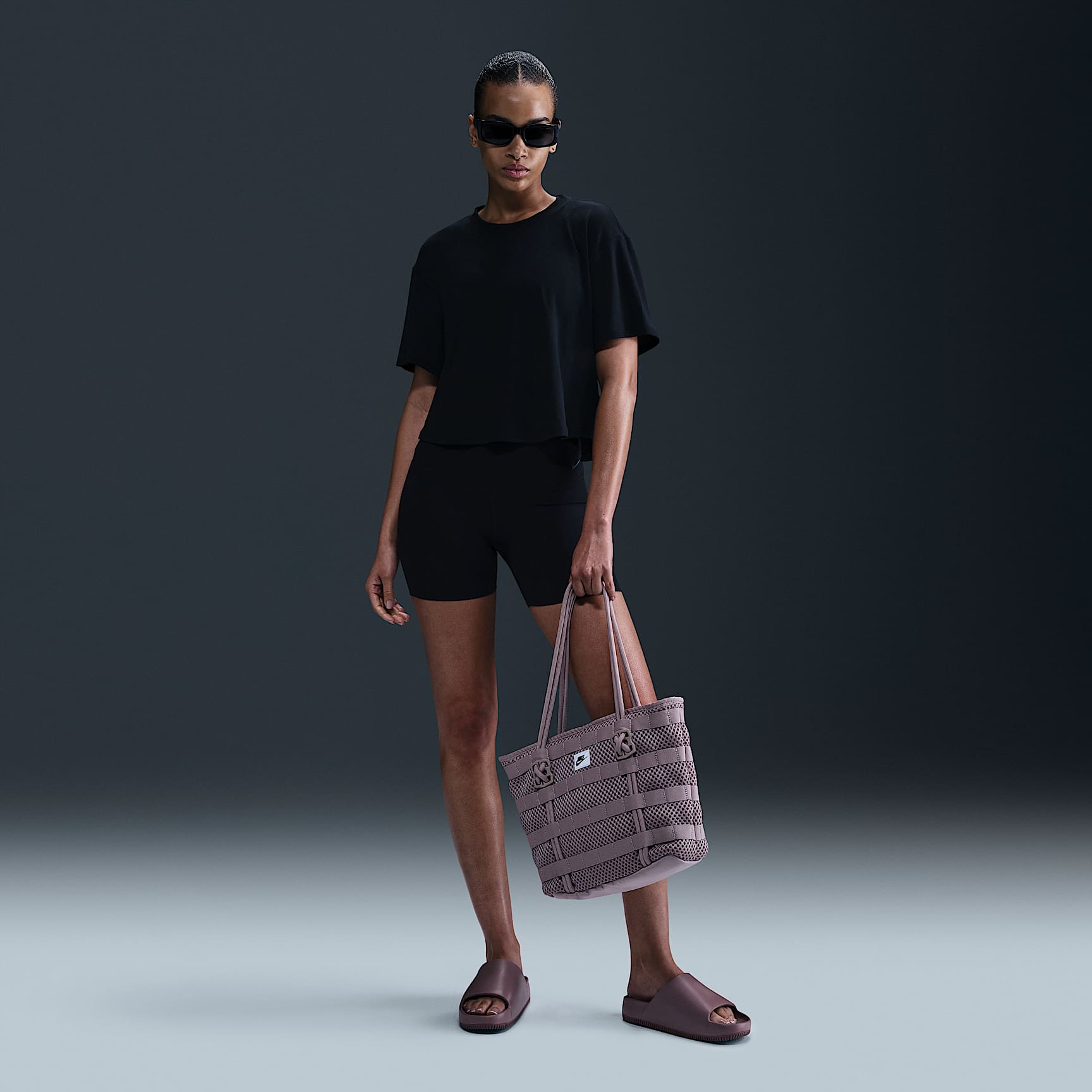 Nike One Relaxed Women's Dri-FIT Cropped Short-Sleeve Top