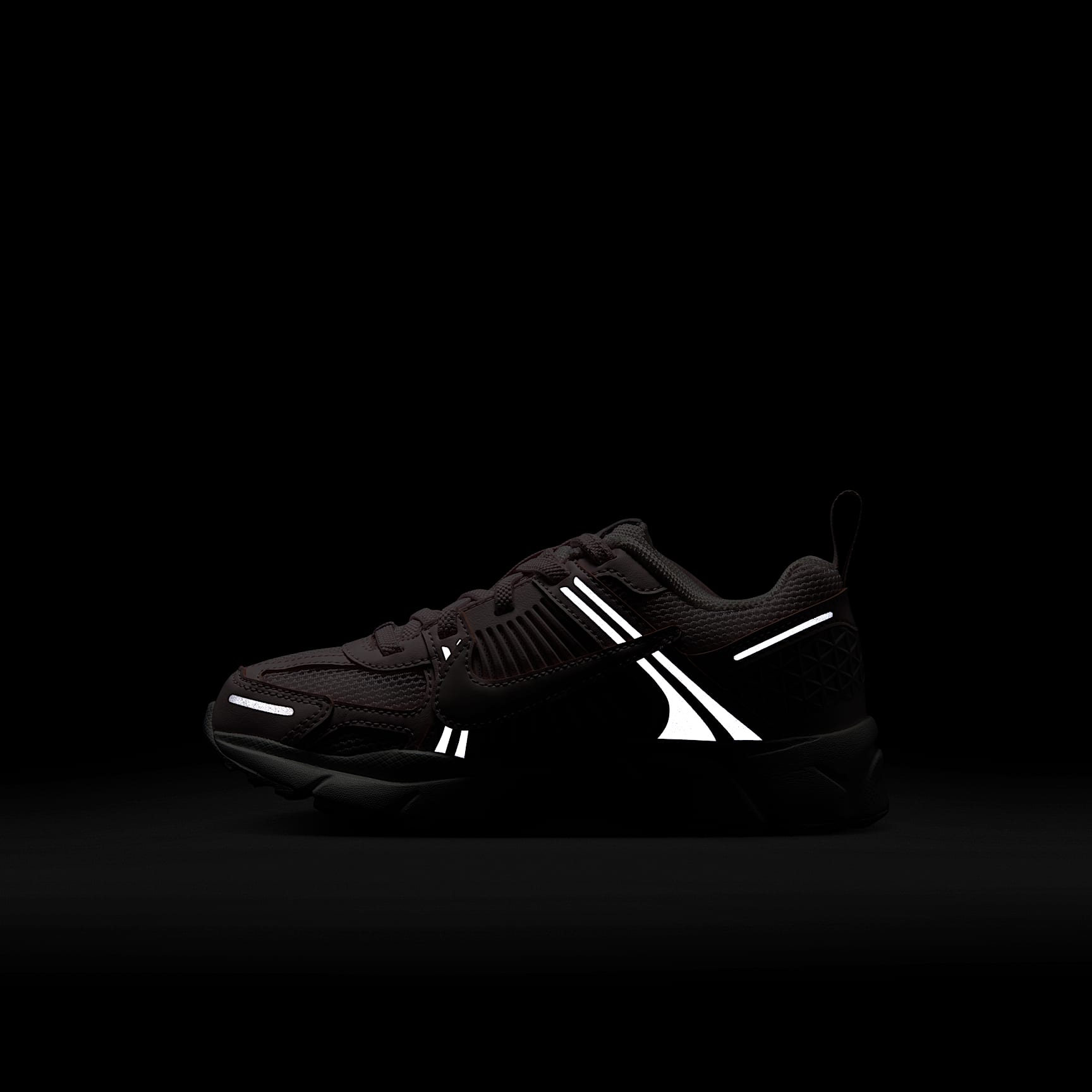 Nike Vomero 5 Little Kids' Shoes