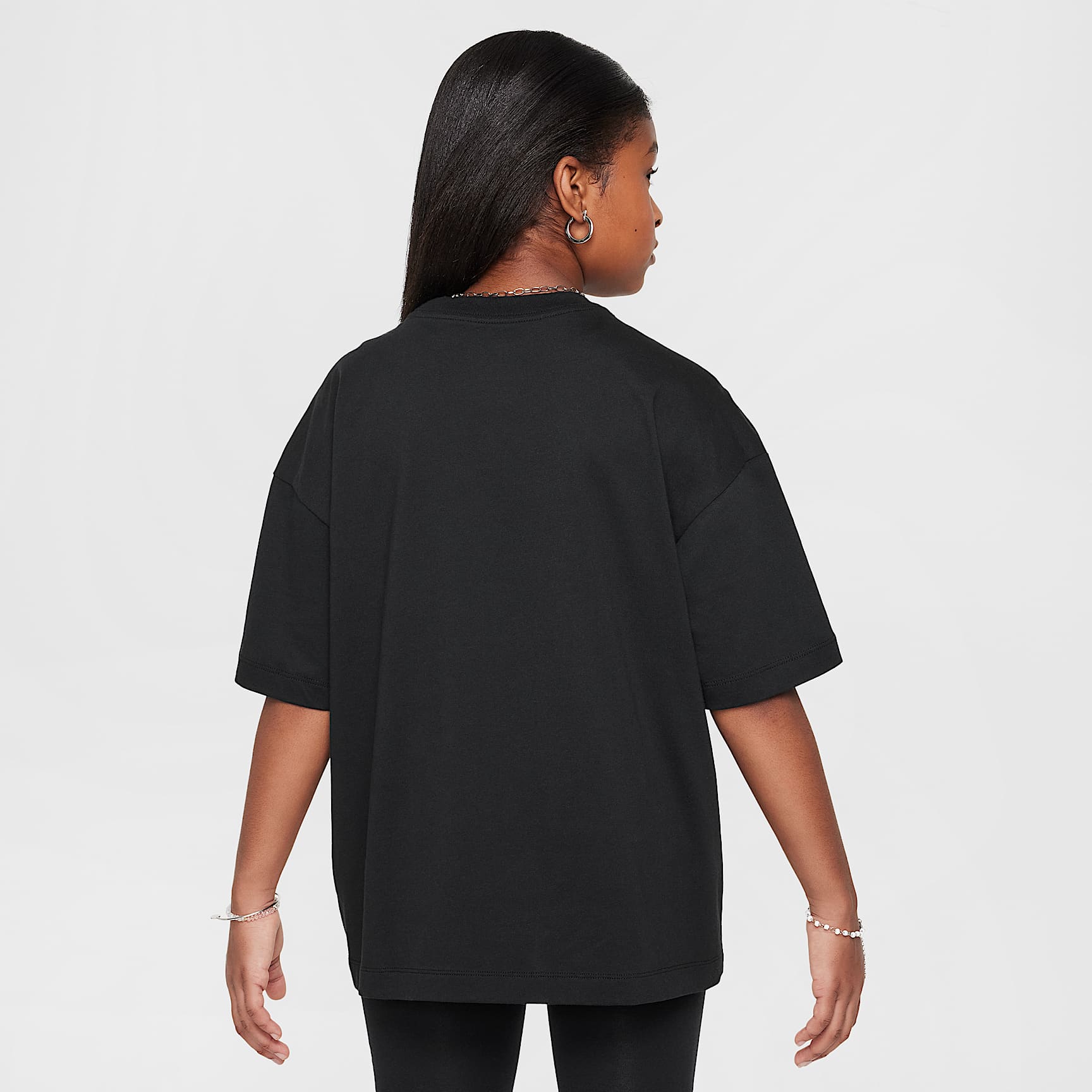 Nike Sportswear Big Kids' (Girls') T-Shirt