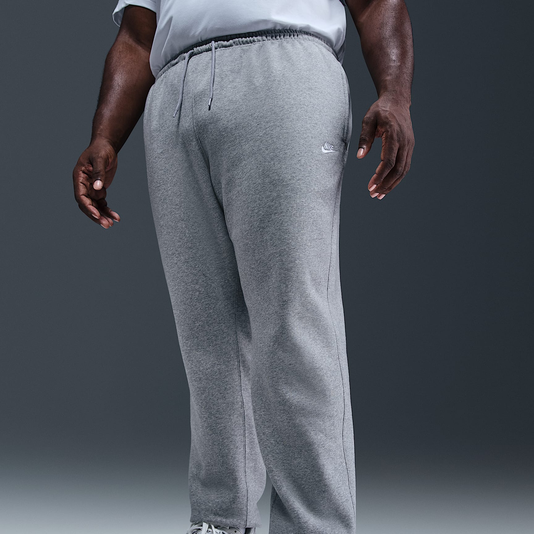 Nike Club Men's Cuffed Brushed Fleece Pants