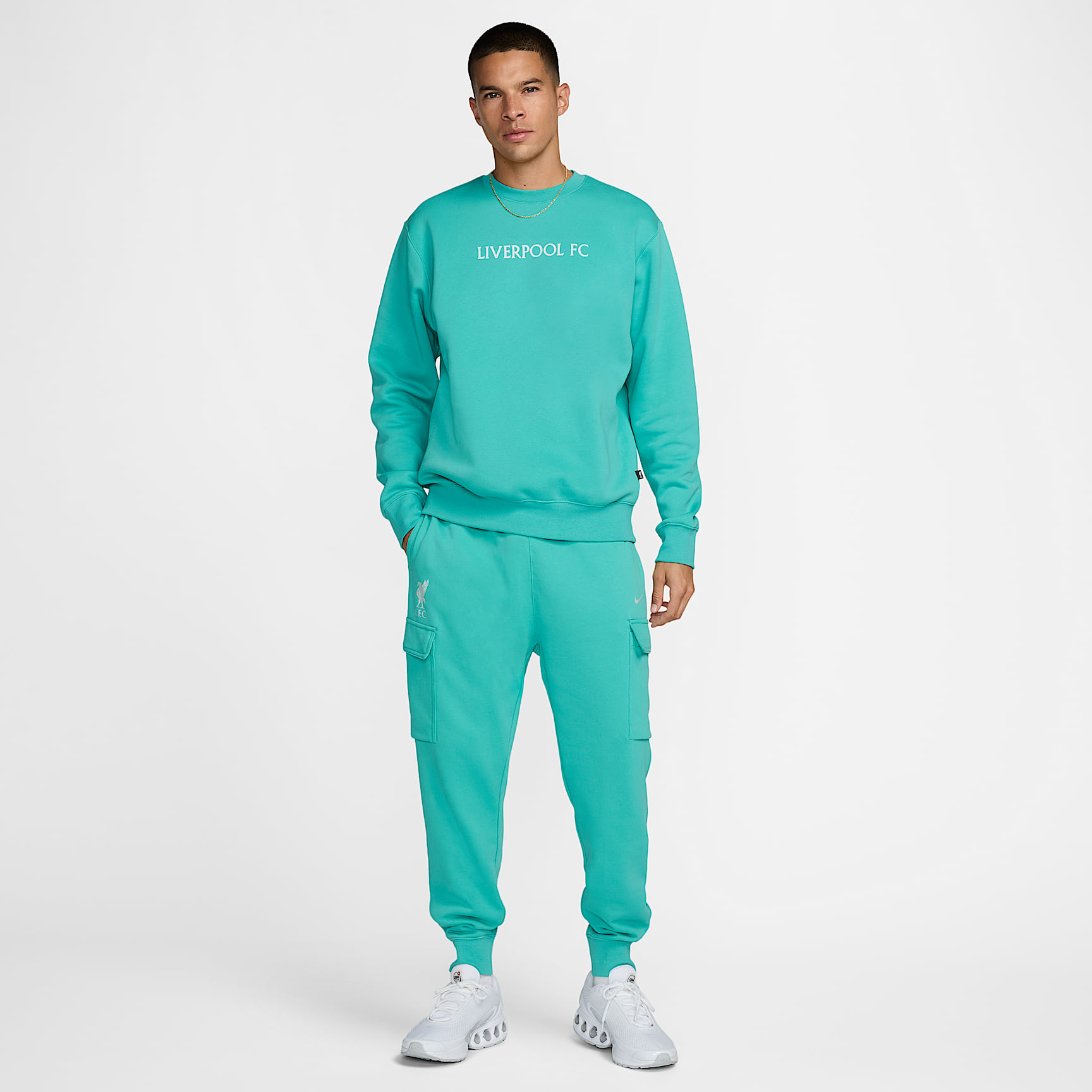 Liverpool FC Club Men's Nike Soccer French Terry Cargo Pant