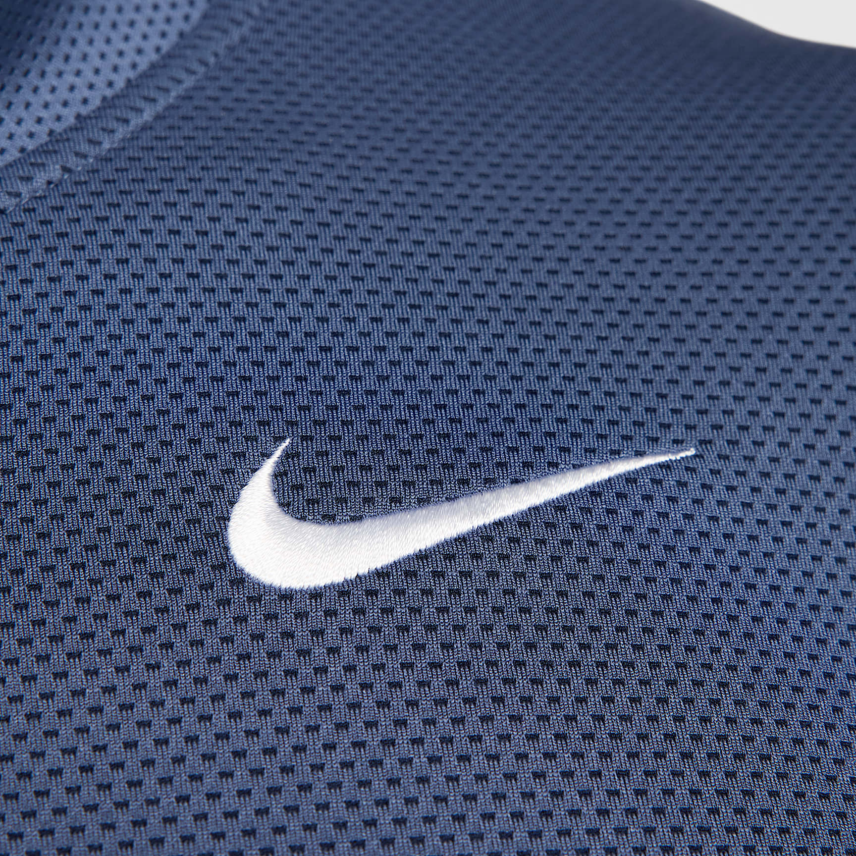Nike Victory Men's Dri-FIT 1/2-Zip Golf Top