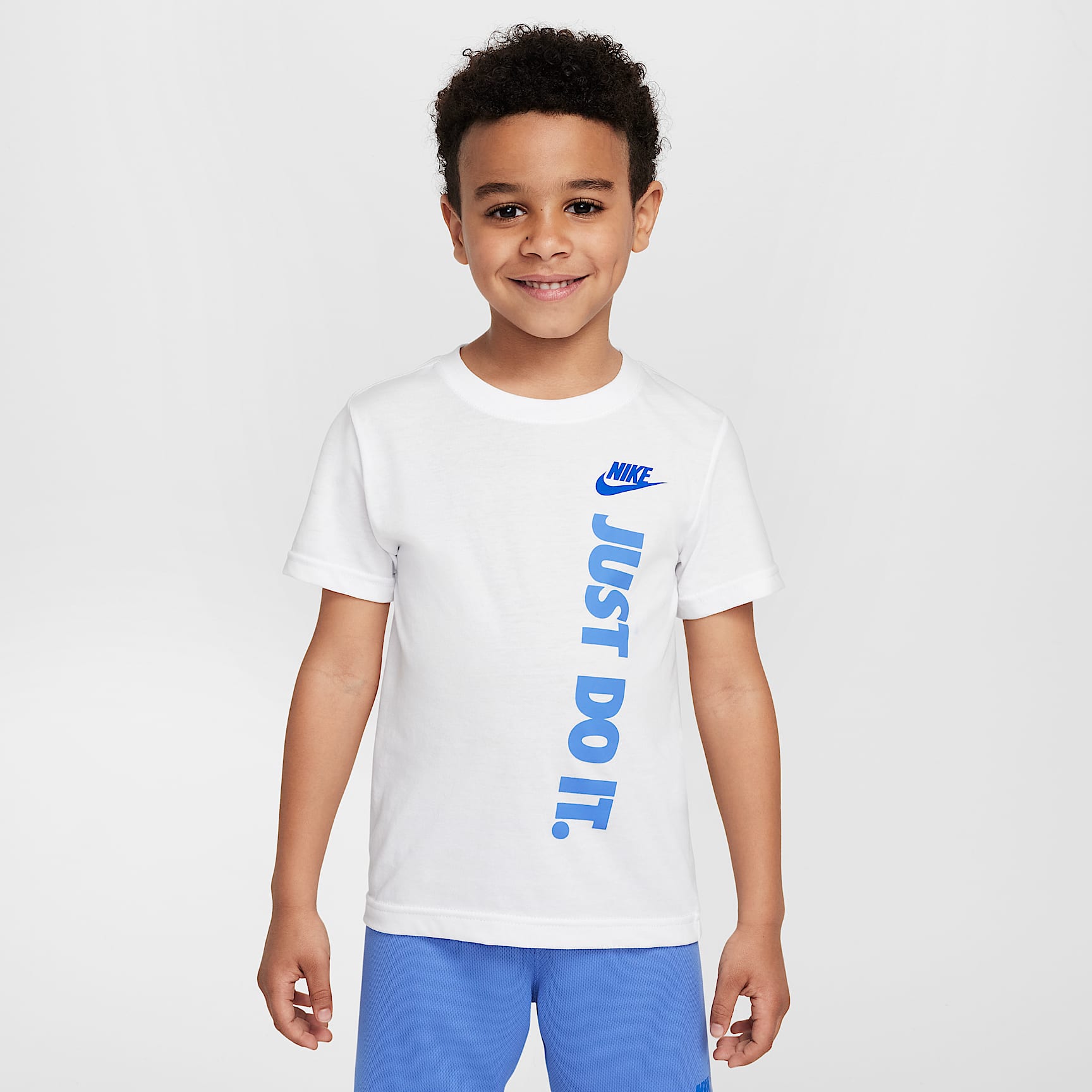Nike Little Kids' Graphic T-Shirt and Shorts Set